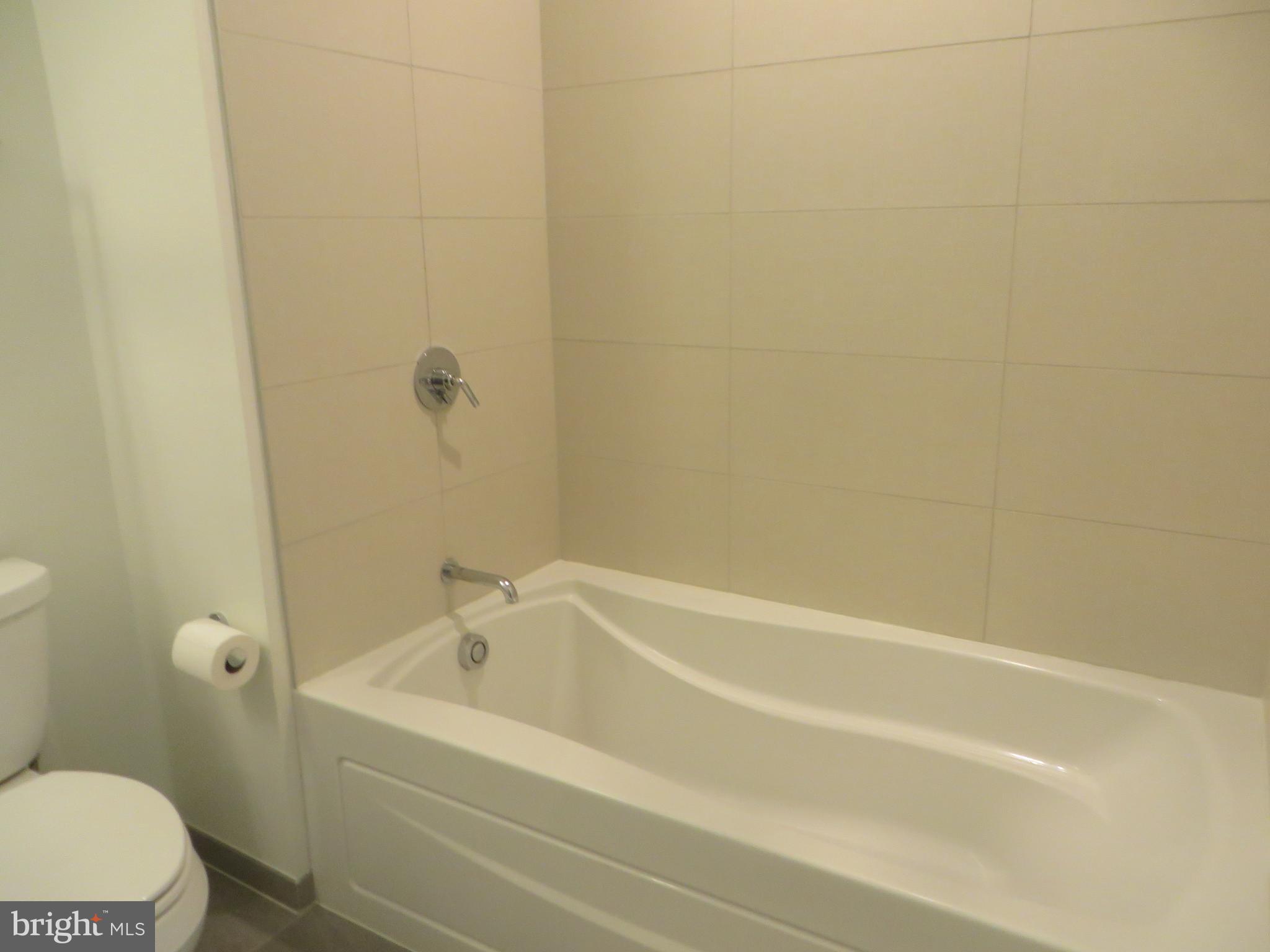 POTOMAC  YARDS - Residential Lease