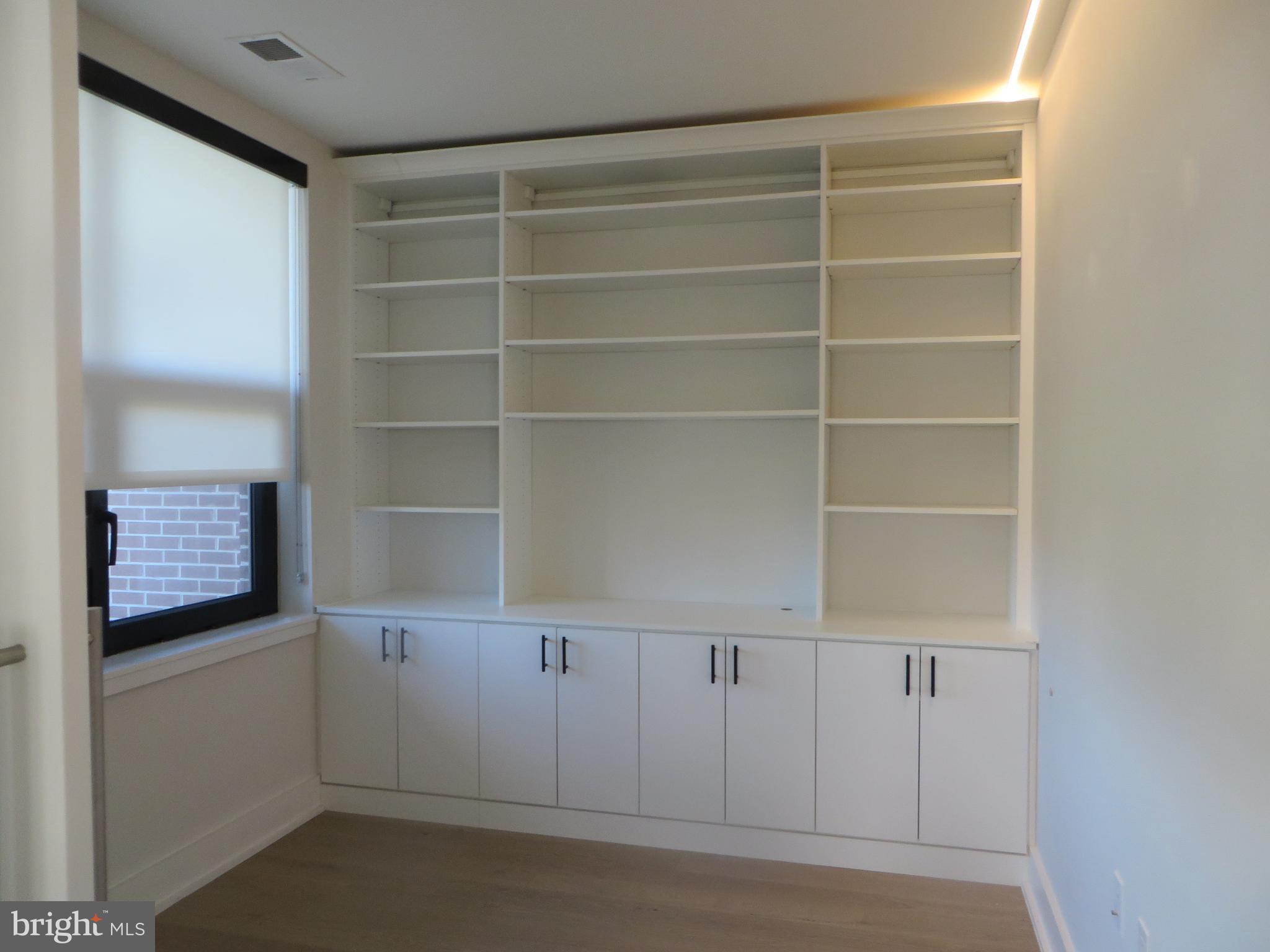 POTOMAC  YARDS - Residential Lease