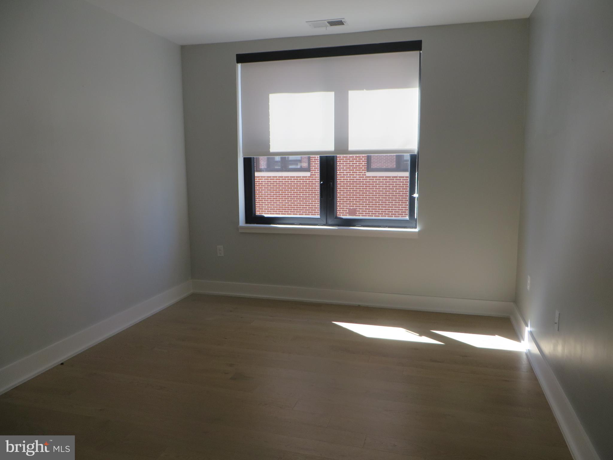 POTOMAC  YARDS - Residential Lease