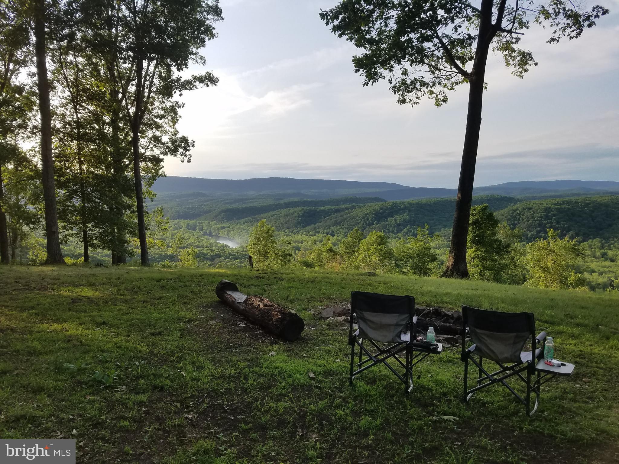 MAGNOLIA BEND - Land