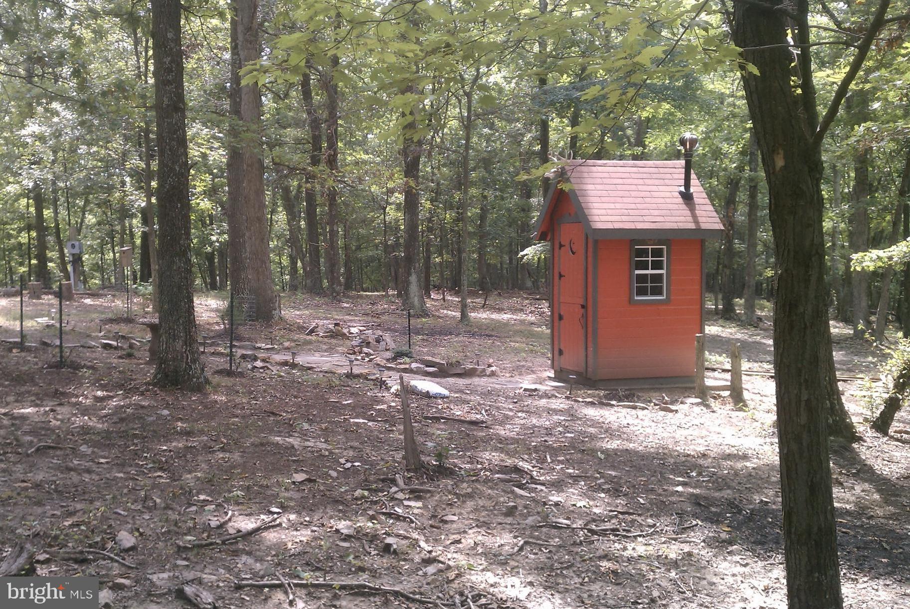 MAGNOLIA BEND - Land