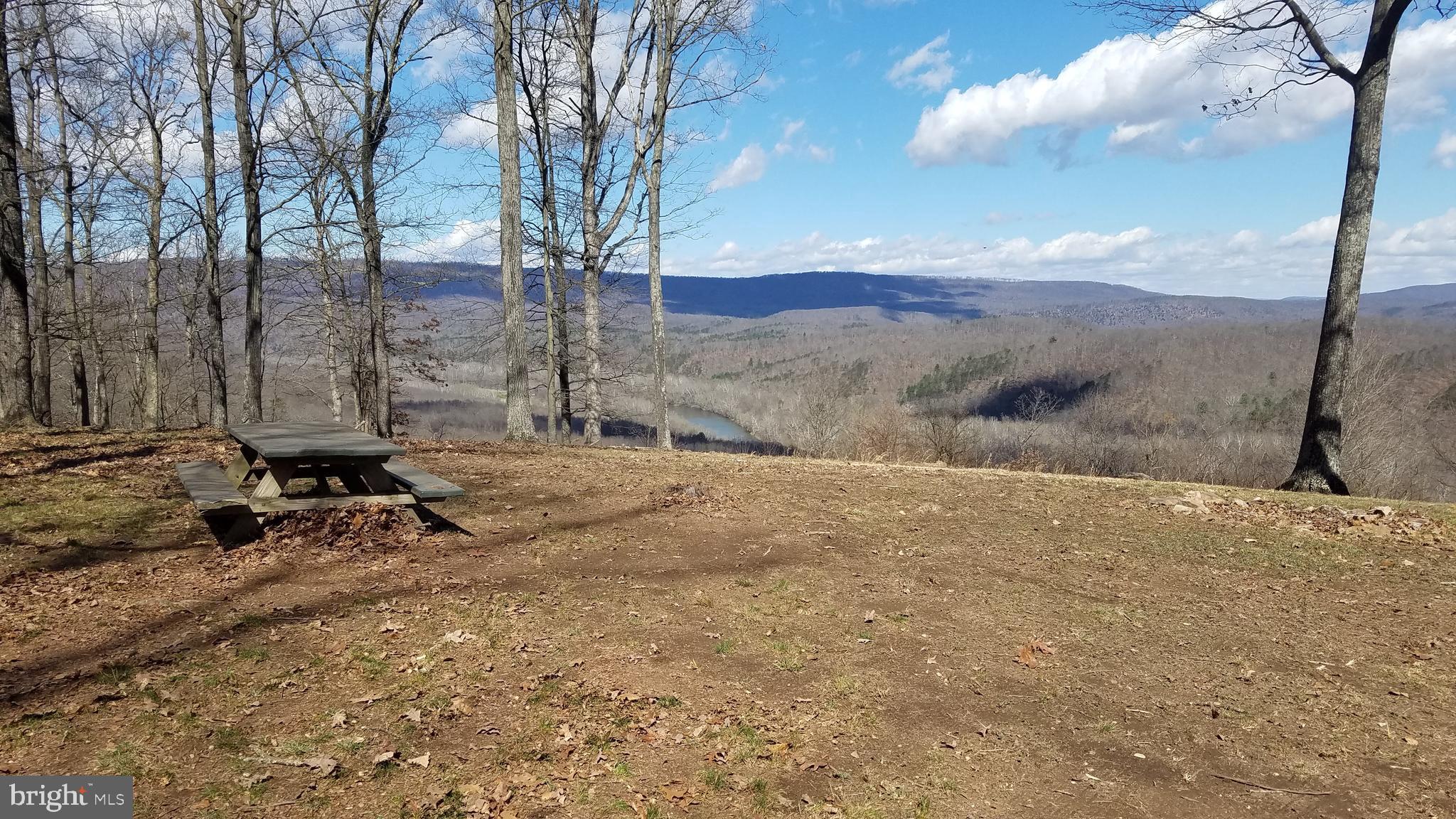 MAGNOLIA BEND - Land