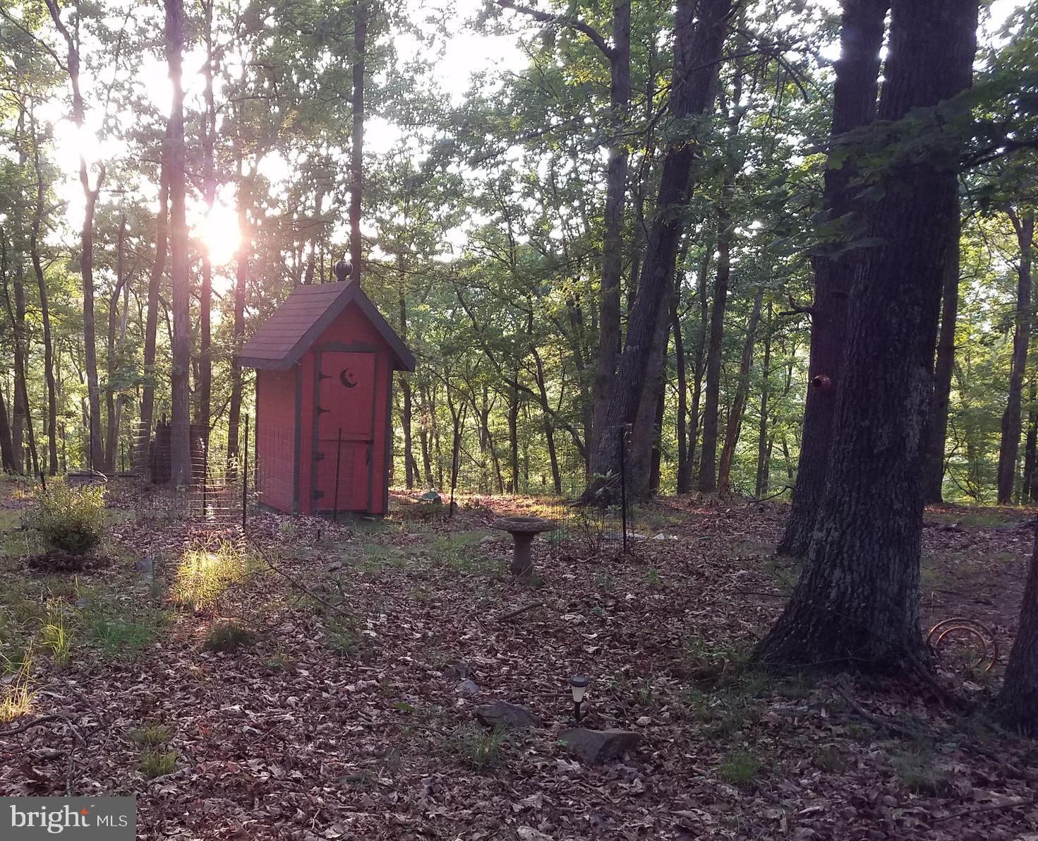 MAGNOLIA BEND - Land