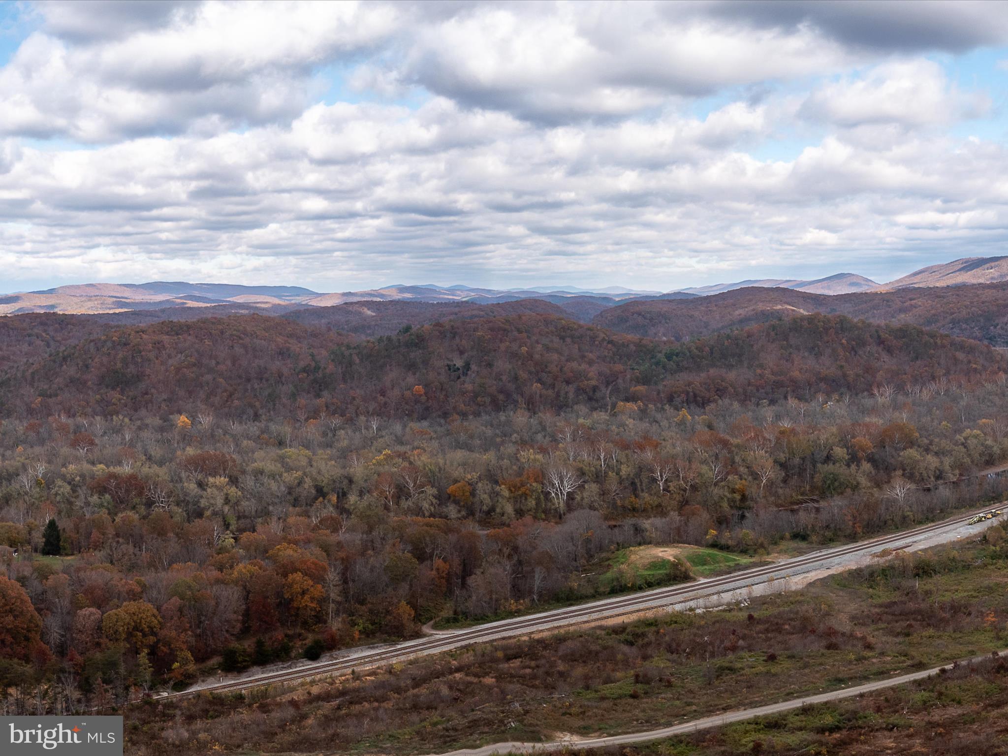 MAGNOLIA BEND - Land