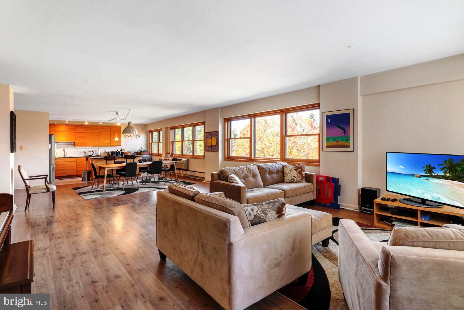 ELKINS PARK HOUSE - Residential