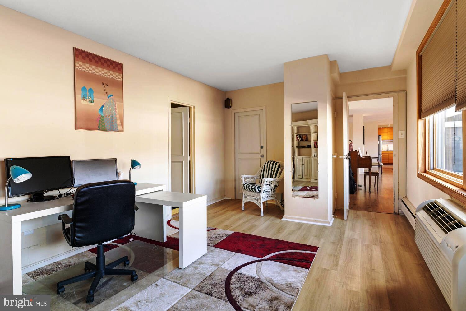 ELKINS PARK HOUSE - Residential