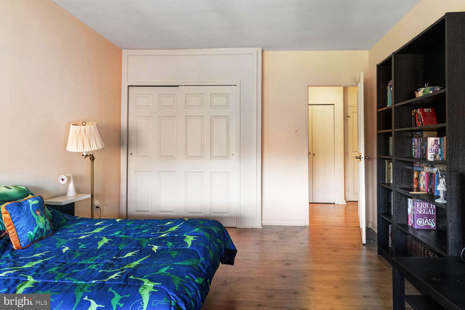 ELKINS PARK HOUSE - Residential