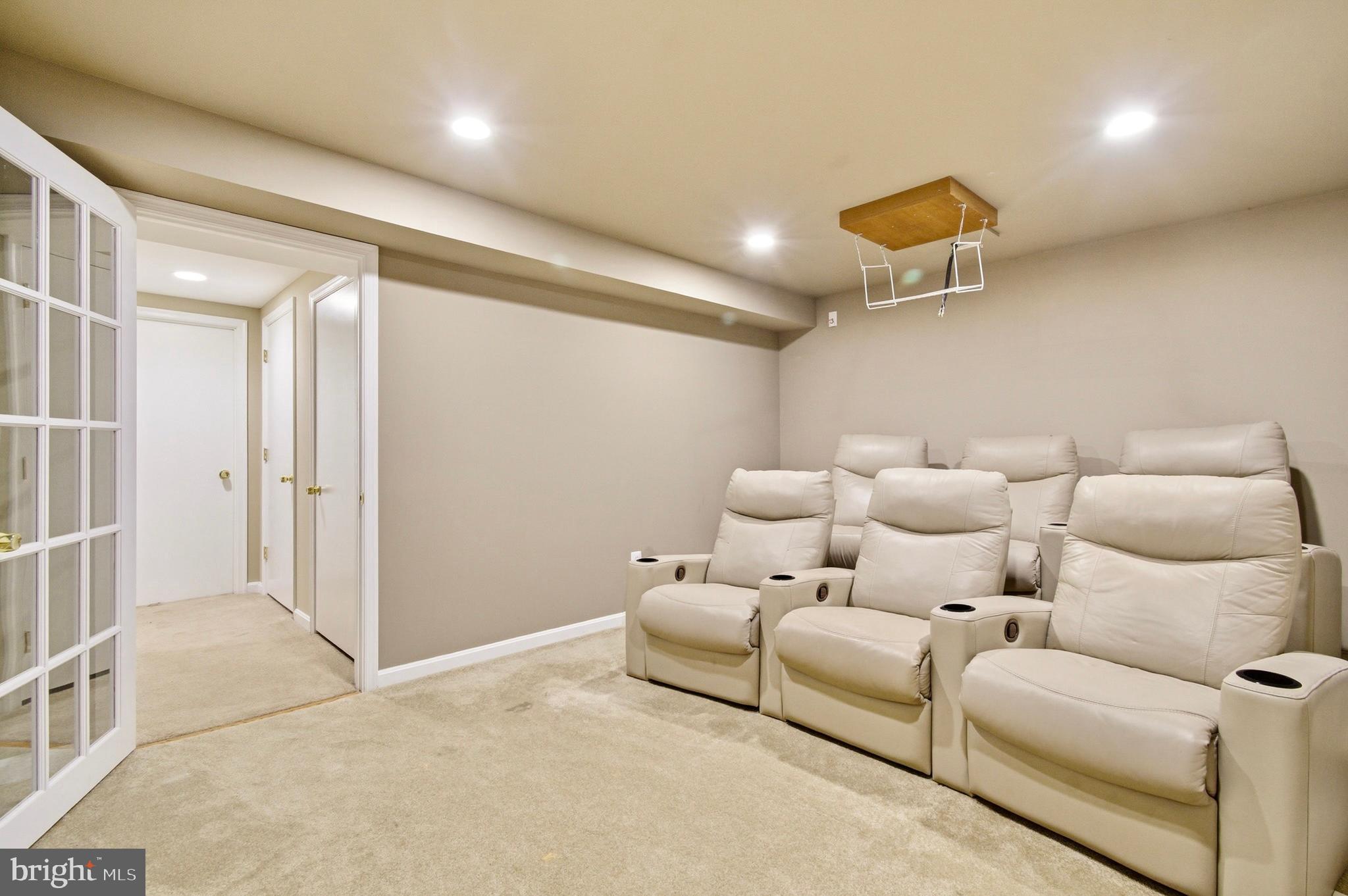 WHEATFIELD - Residential