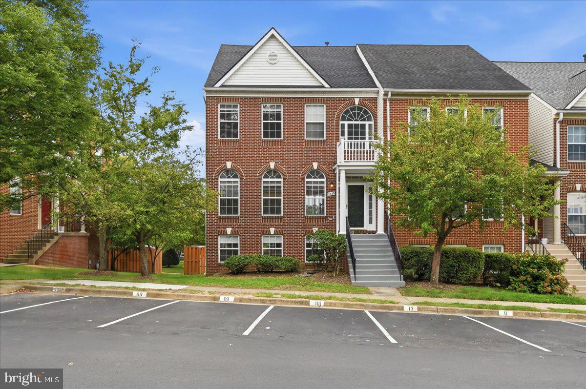 5539 JOWETT COURT