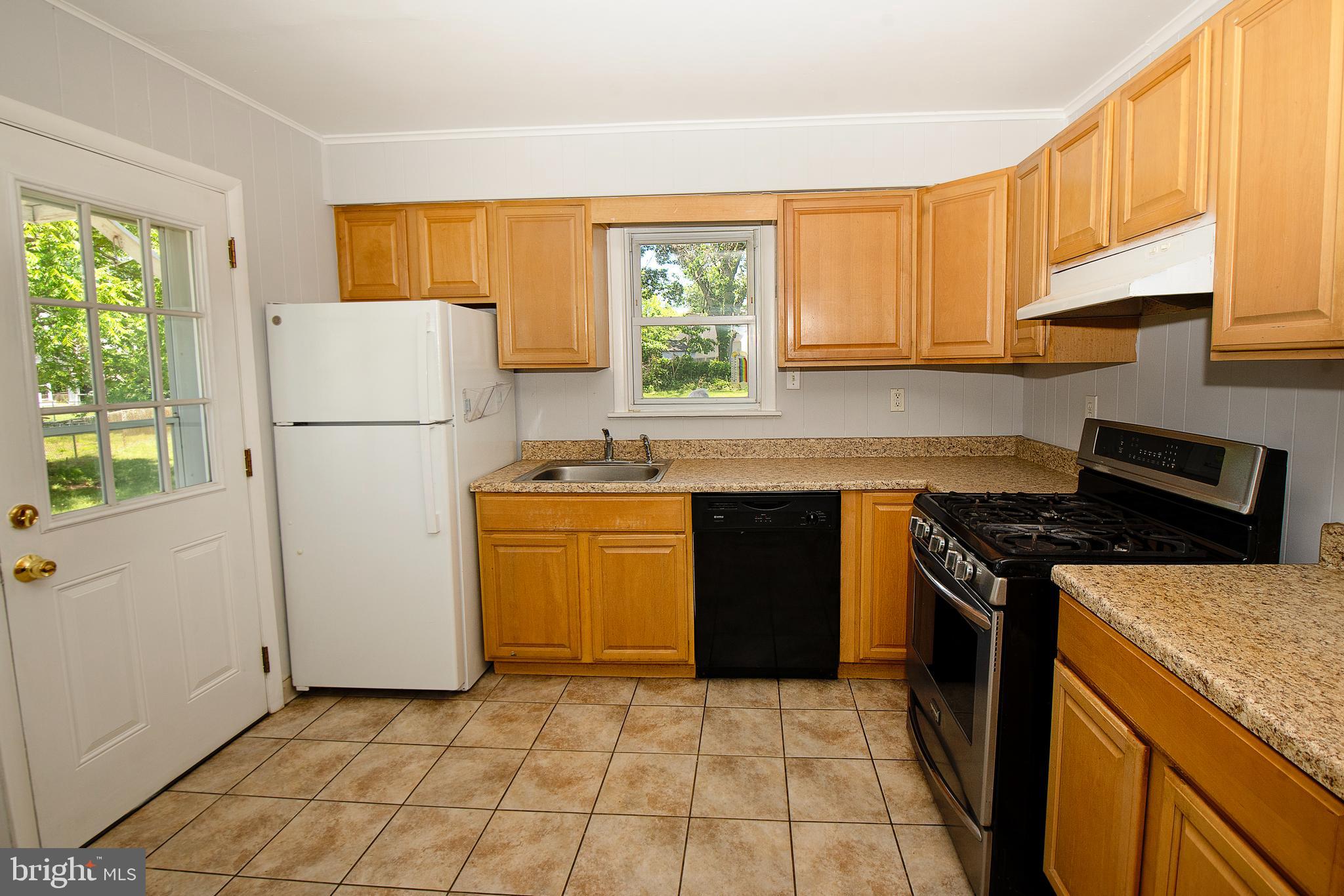 214 DAVID PLACE
