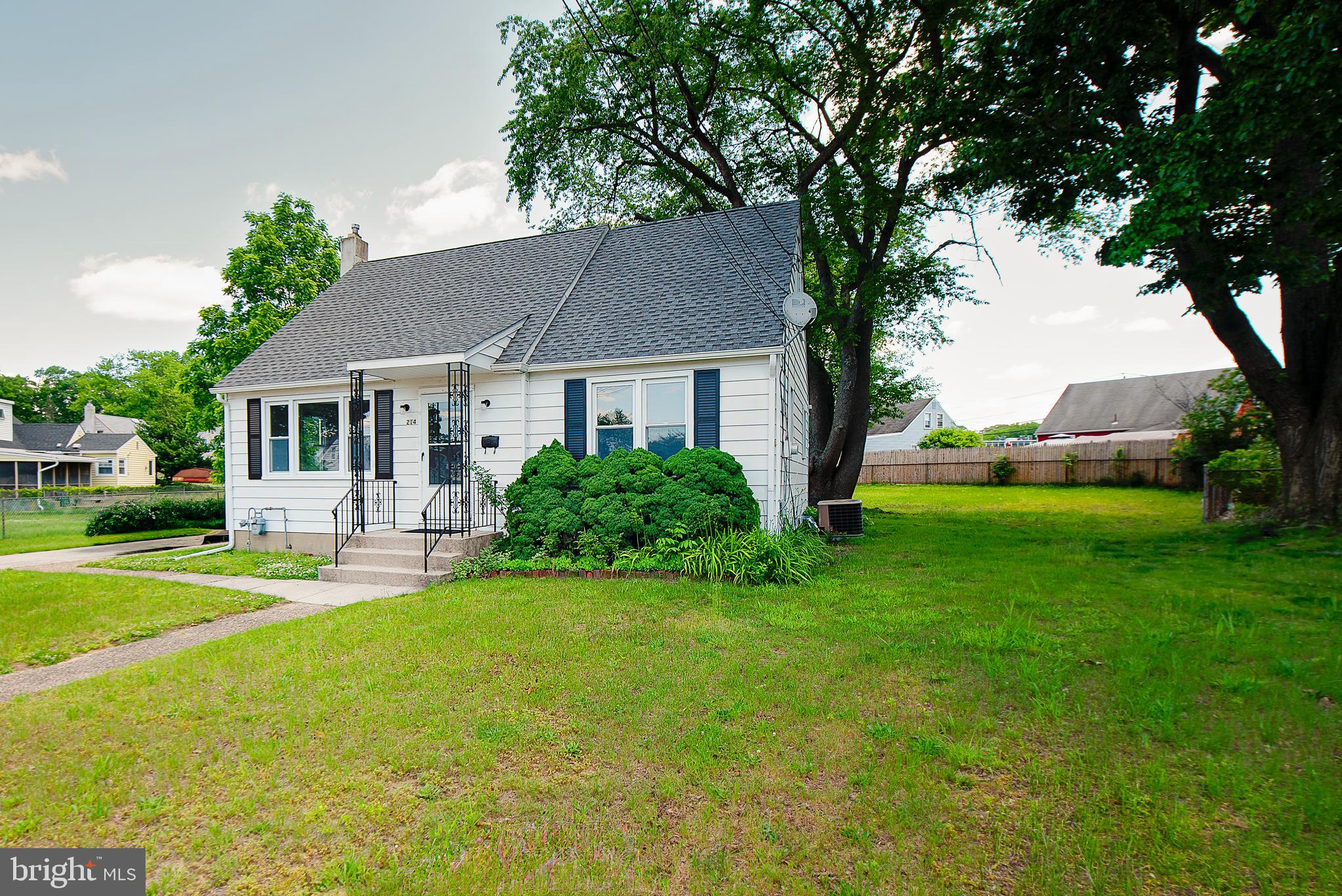 214 DAVID PLACE