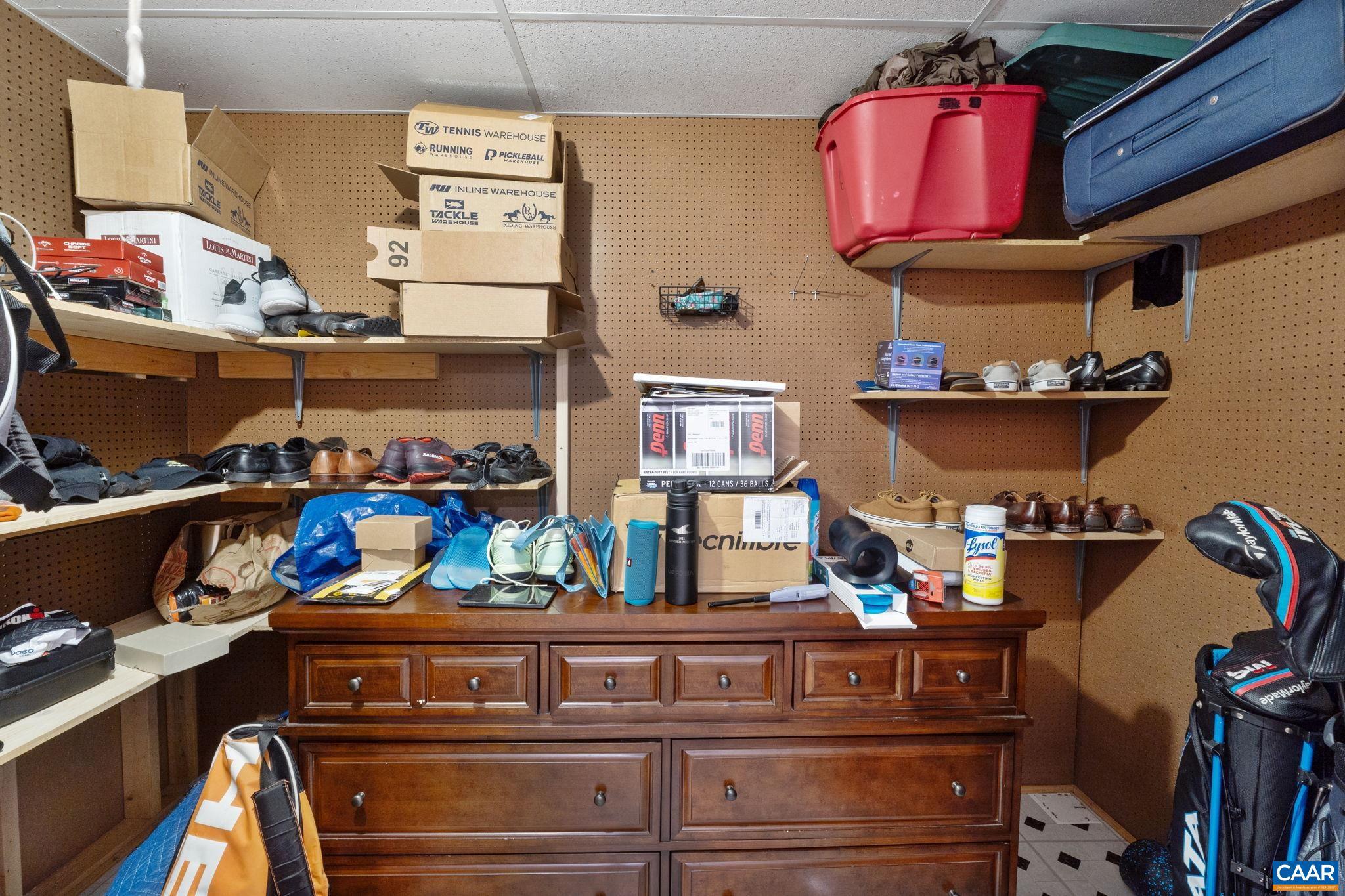 LAKE MONTICELLO - Residential