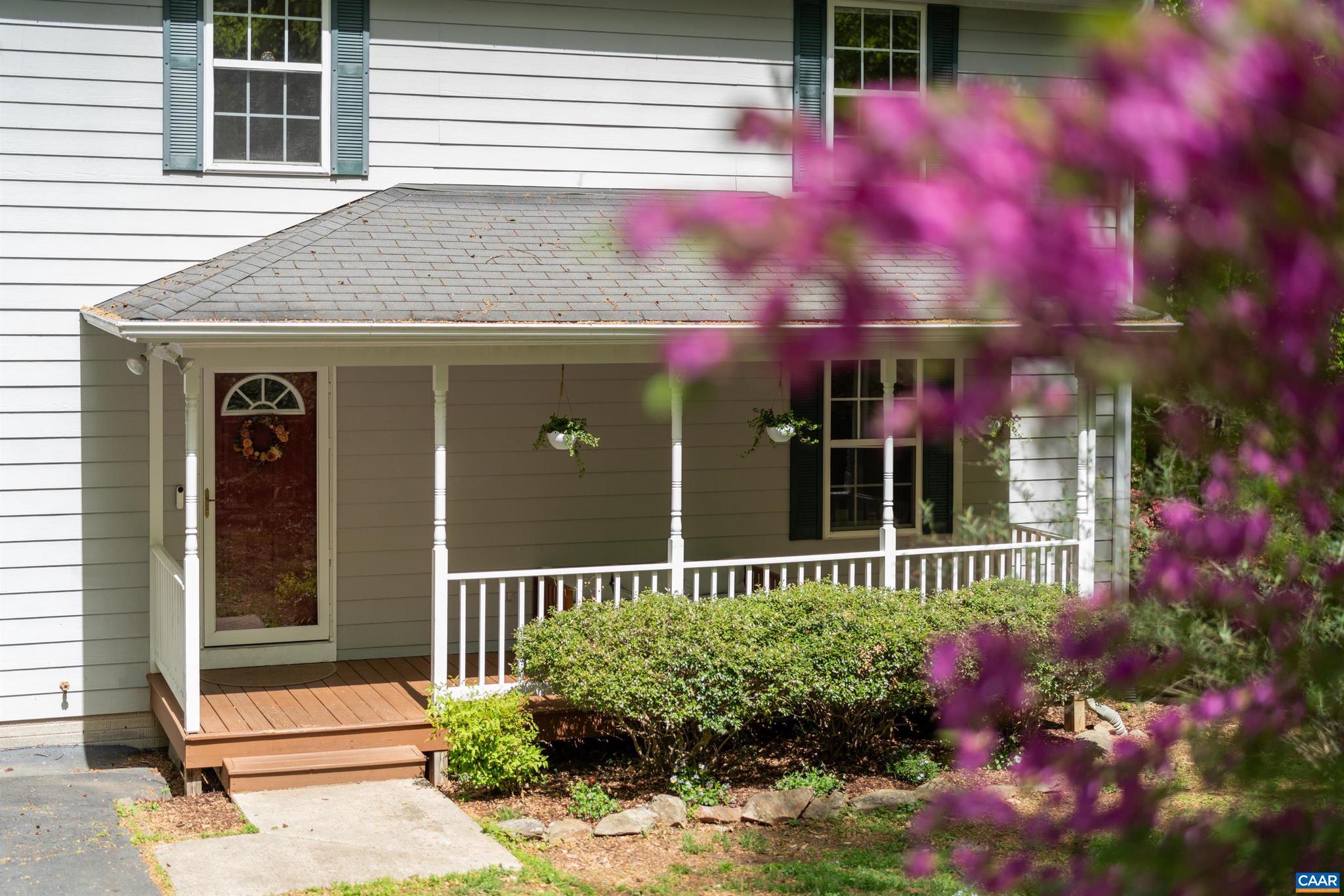 LAKE MONTICELLO - Residential