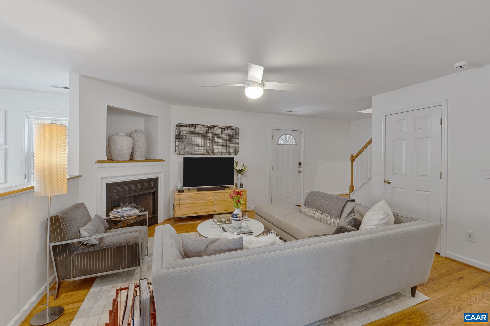 LAKE MONTICELLO - Residential