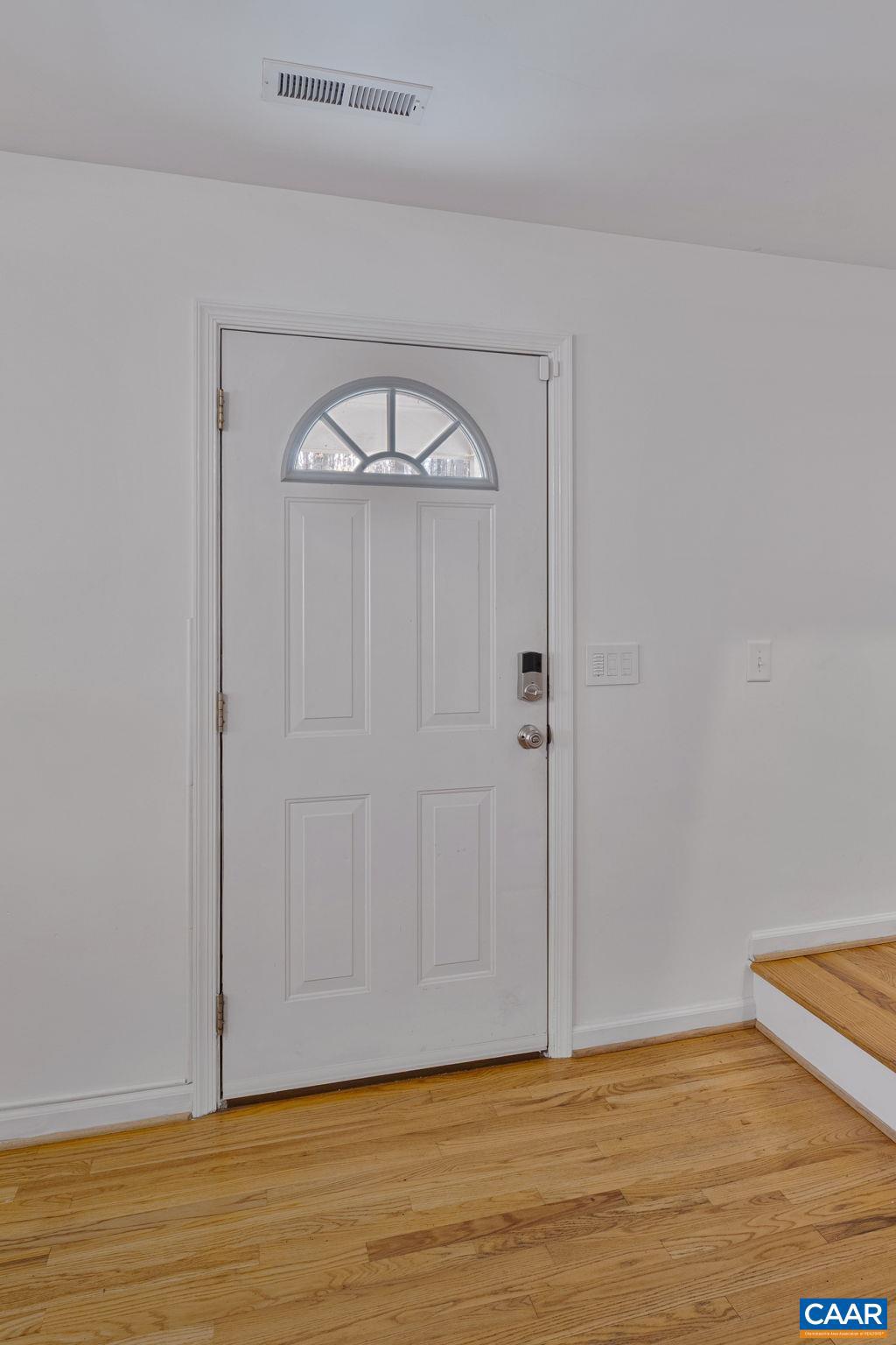 LAKE MONTICELLO - Residential