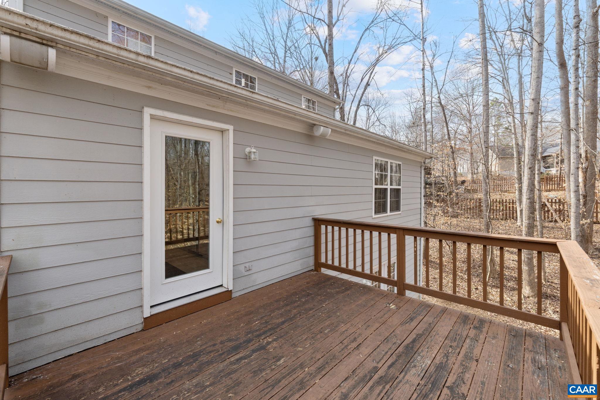 LAKE MONTICELLO - Residential