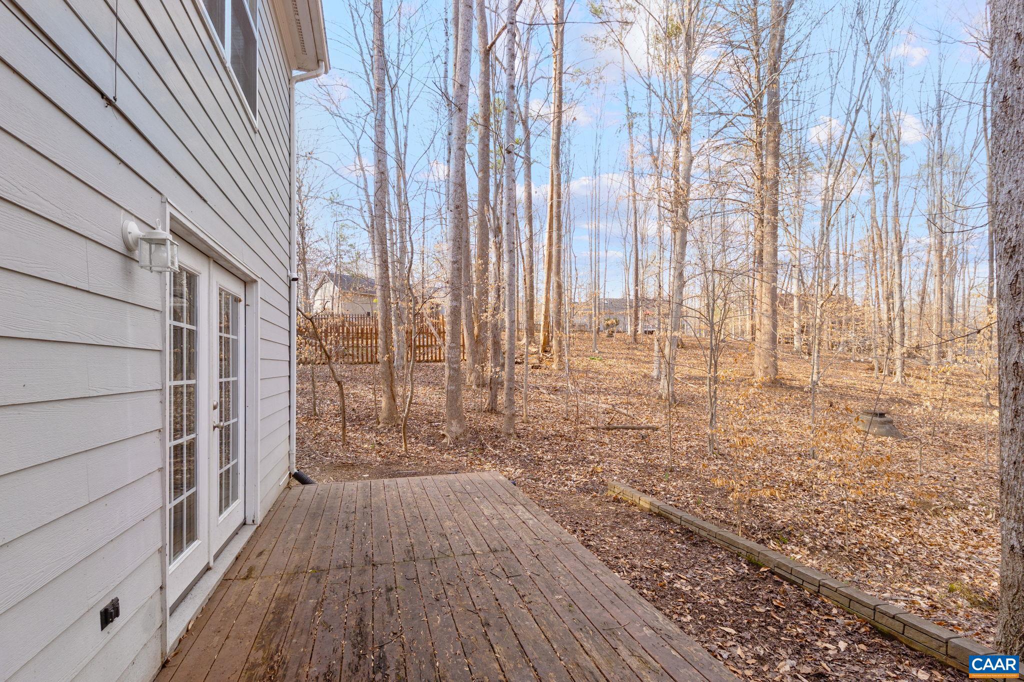 LAKE MONTICELLO - Residential