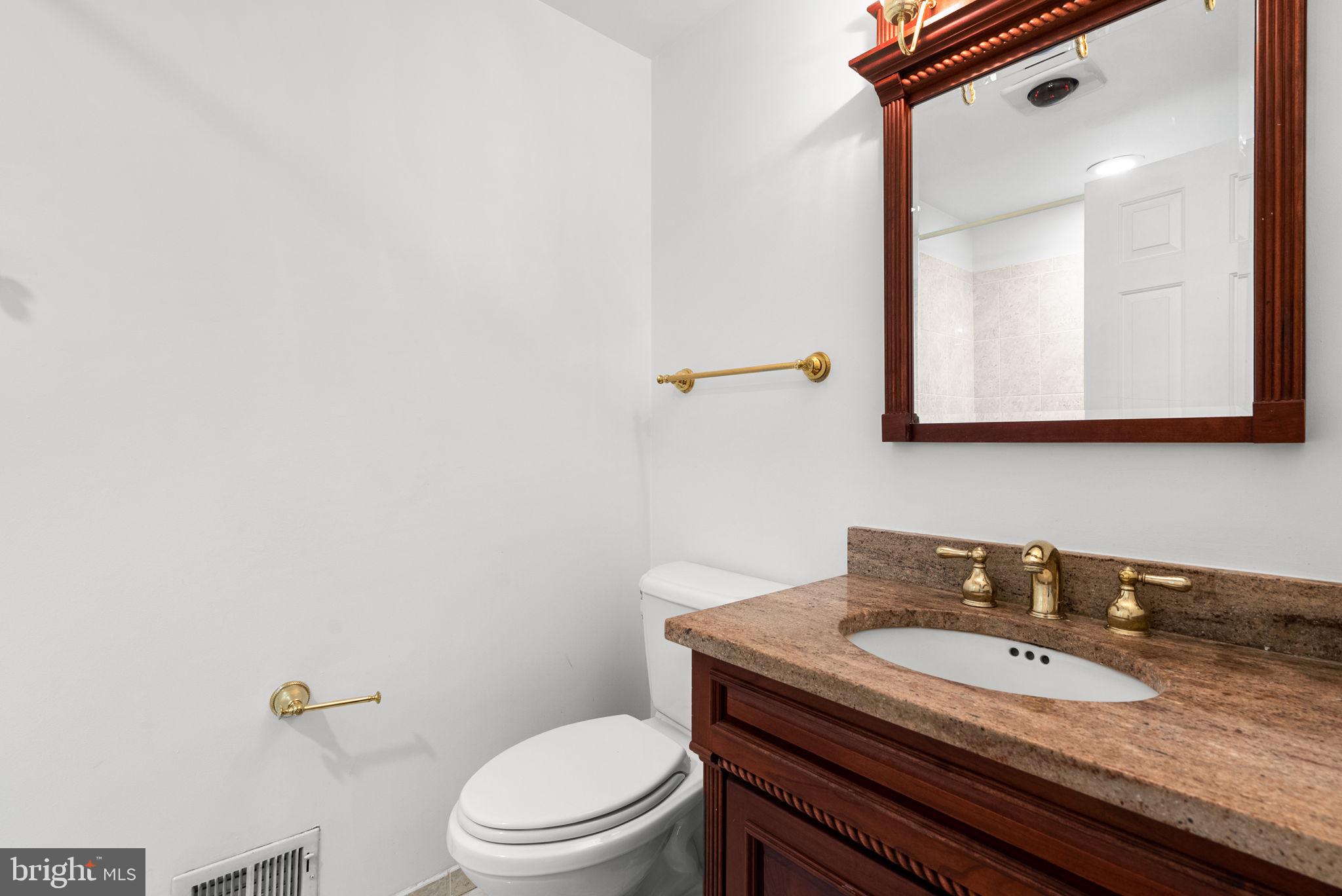 POTOMAC CHASE - Residential