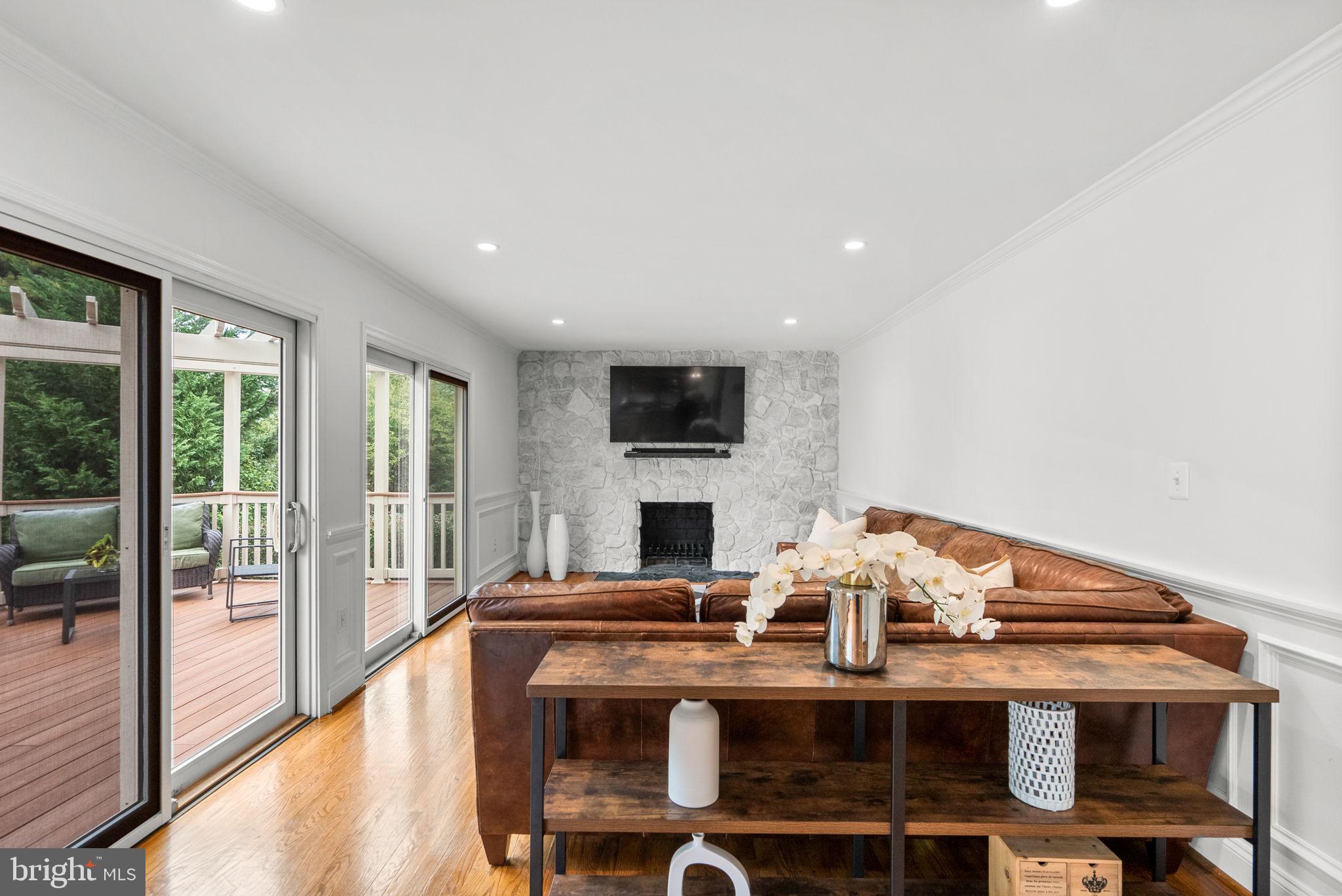 POTOMAC CHASE - Residential