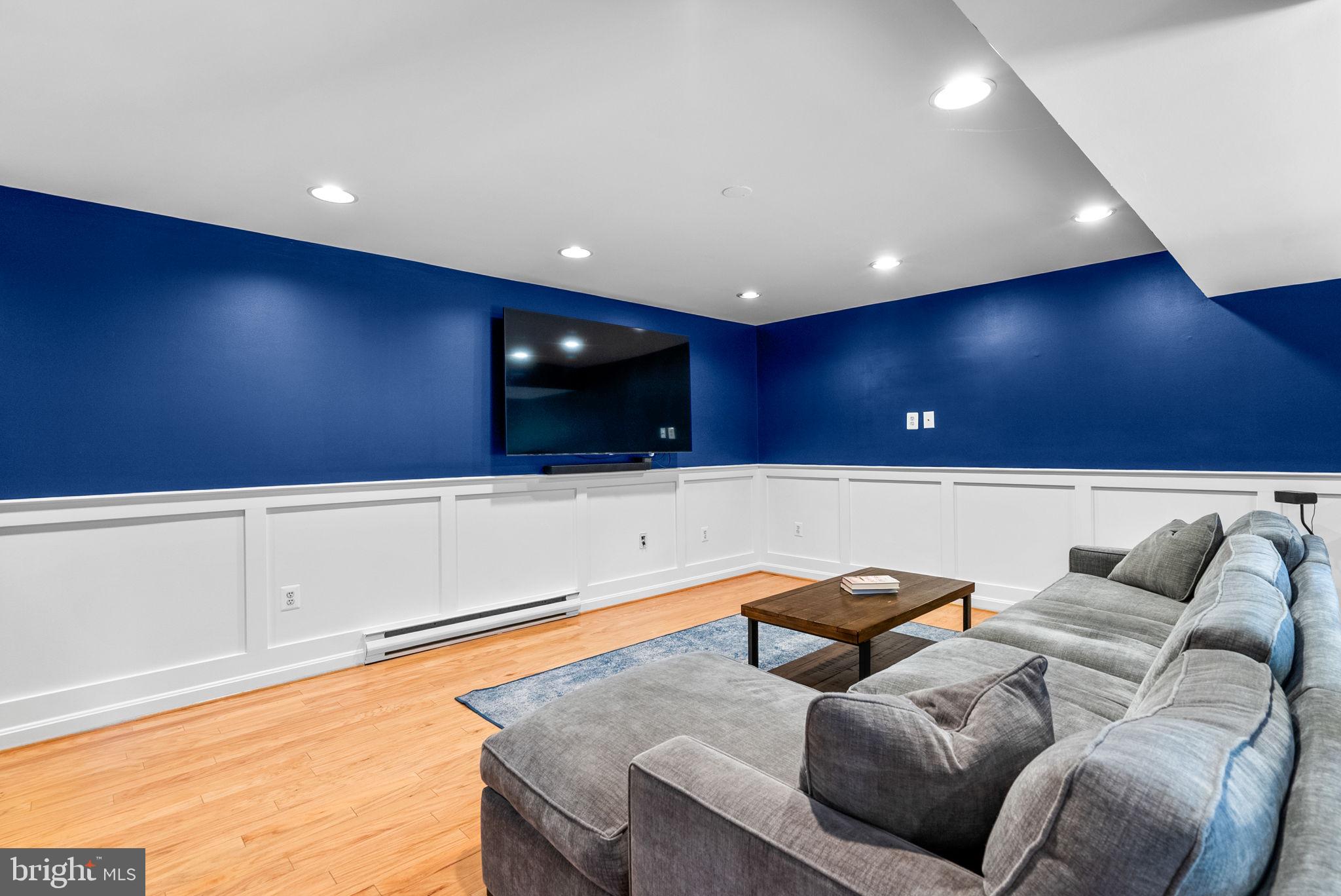 POTOMAC CHASE - Residential