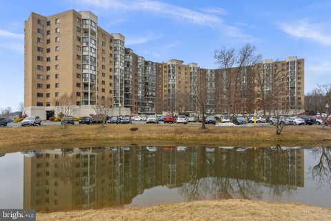 Condo For Rent - 15101 Interlachen Drive #1-705<br/> Montgomery County, SILVER SPRING, MD 20906