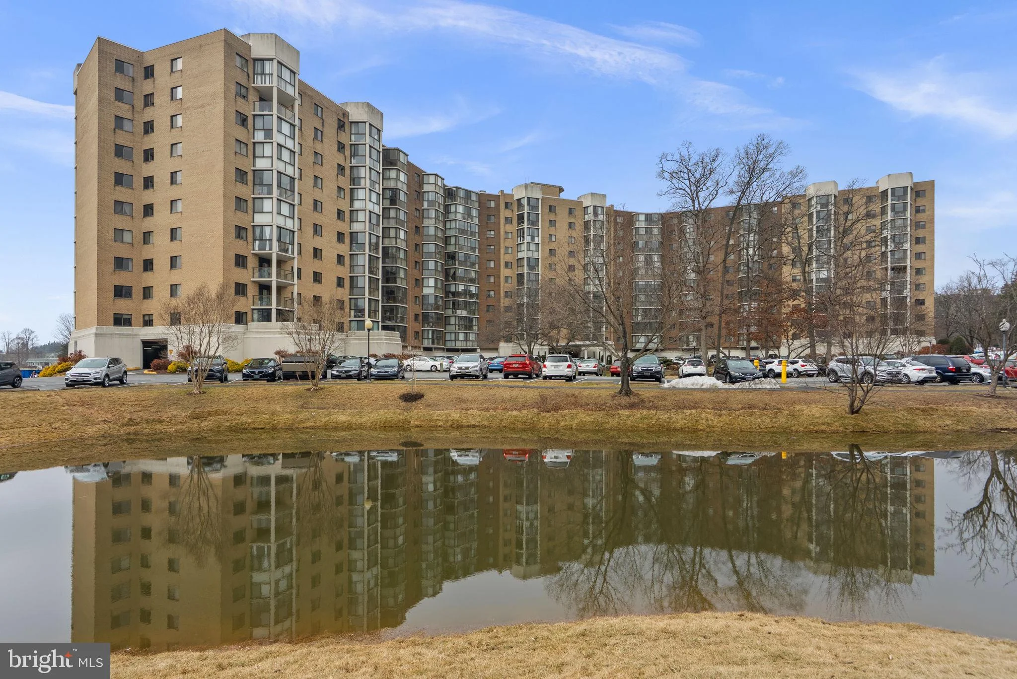 15101 Interlachen Drive Unit 1-705