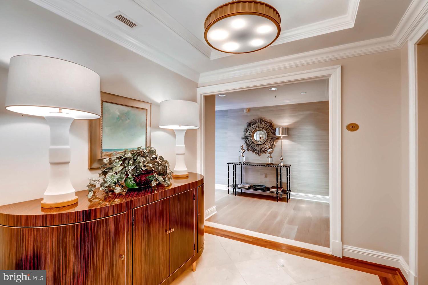 THE RITZ-CARLTON RESIDENCES - Residential Lease