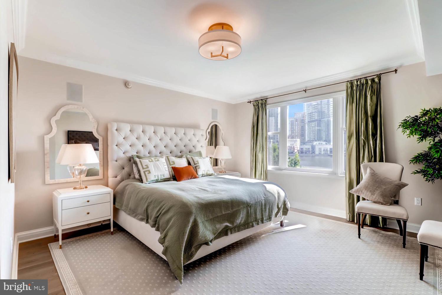 THE RITZ-CARLTON RESIDENCES - Residential Lease