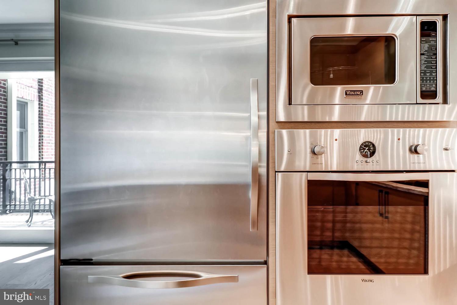 THE RITZ-CARLTON RESIDENCES - Residential Lease