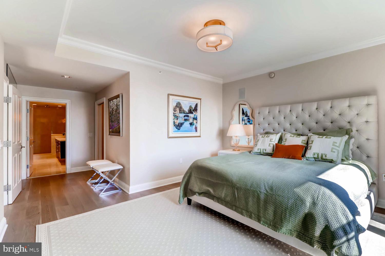 THE RITZ-CARLTON RESIDENCES - Residential Lease