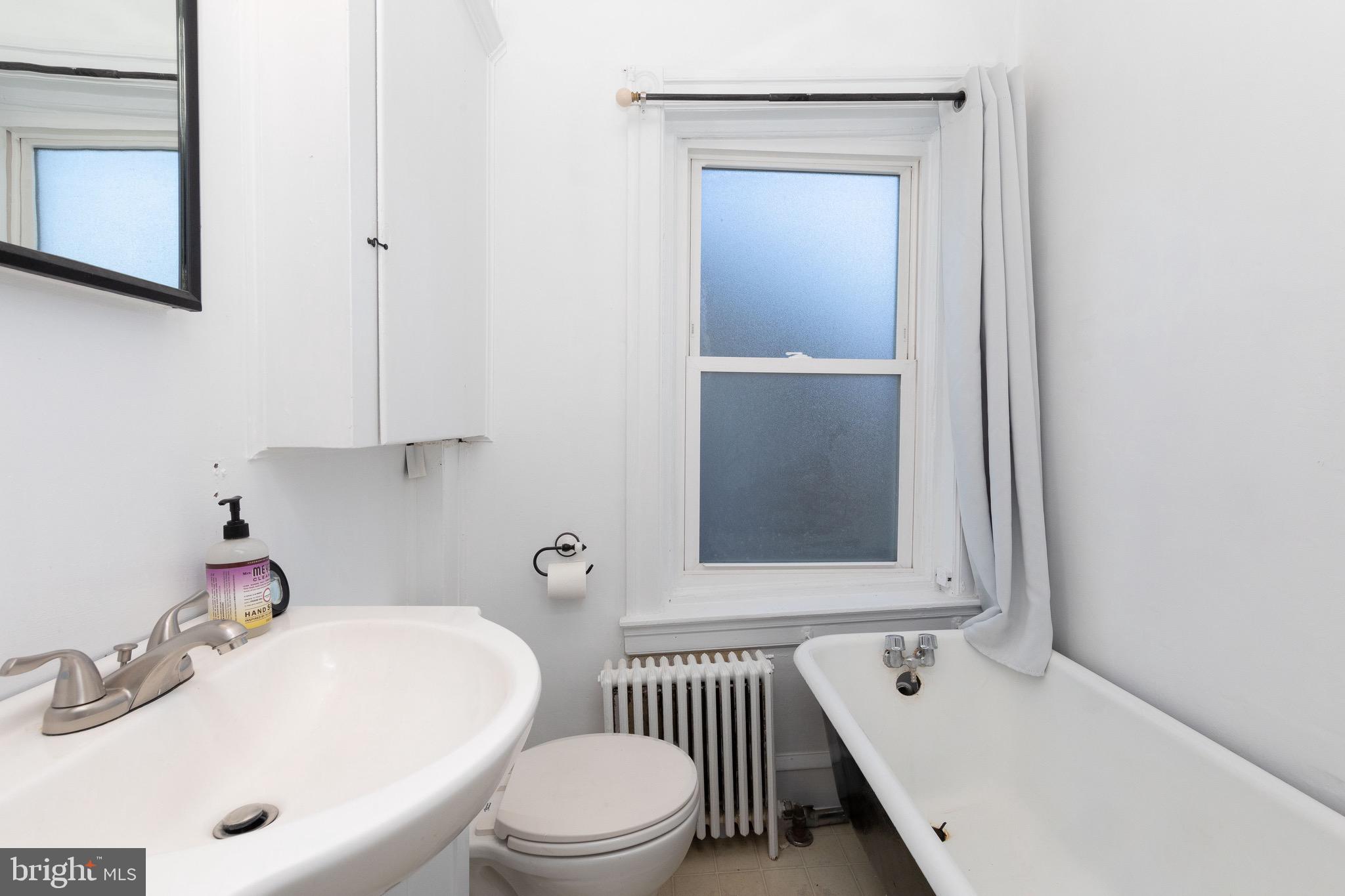 ROXBOROUGH - Residential