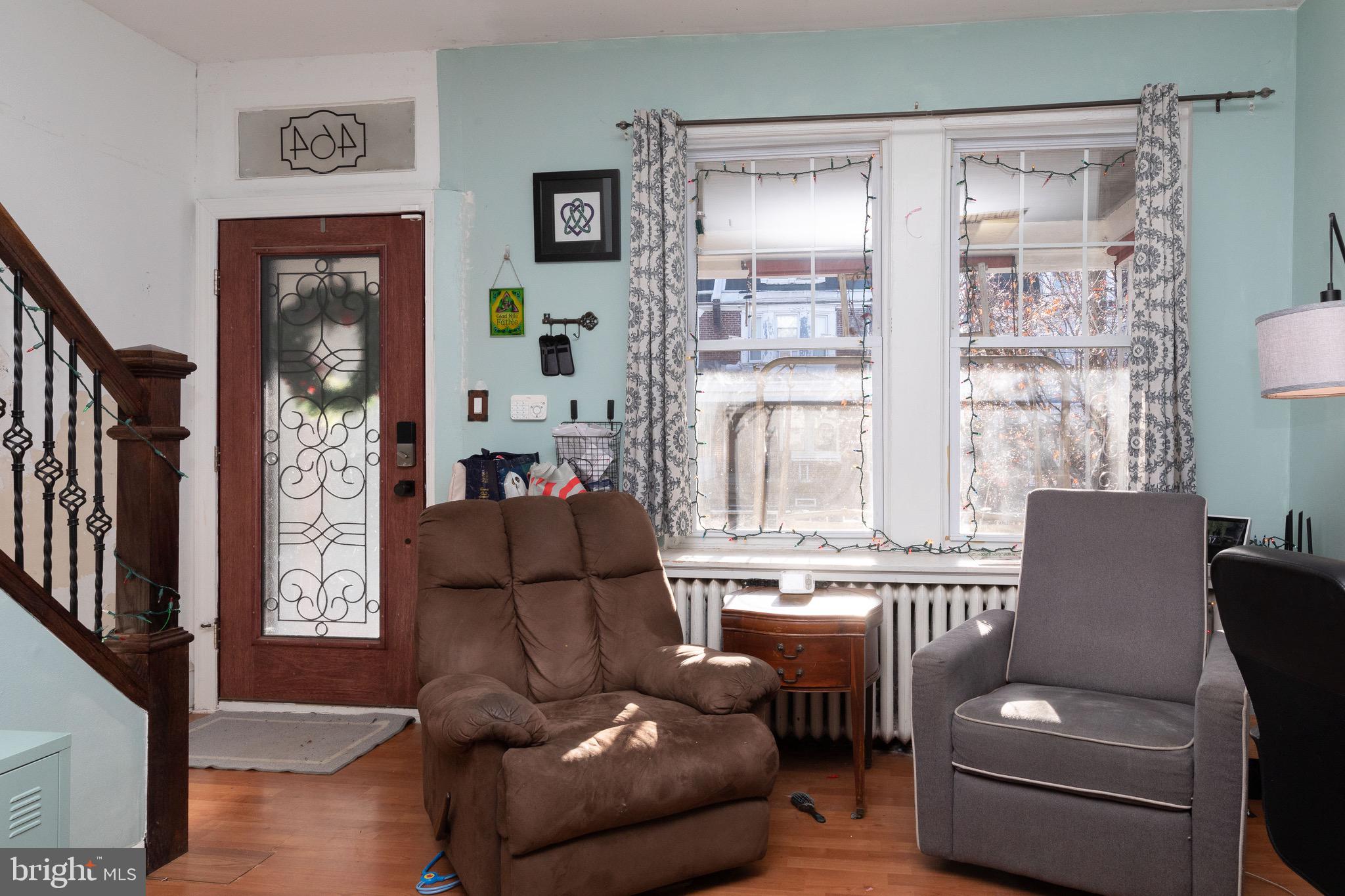 ROXBOROUGH - Residential