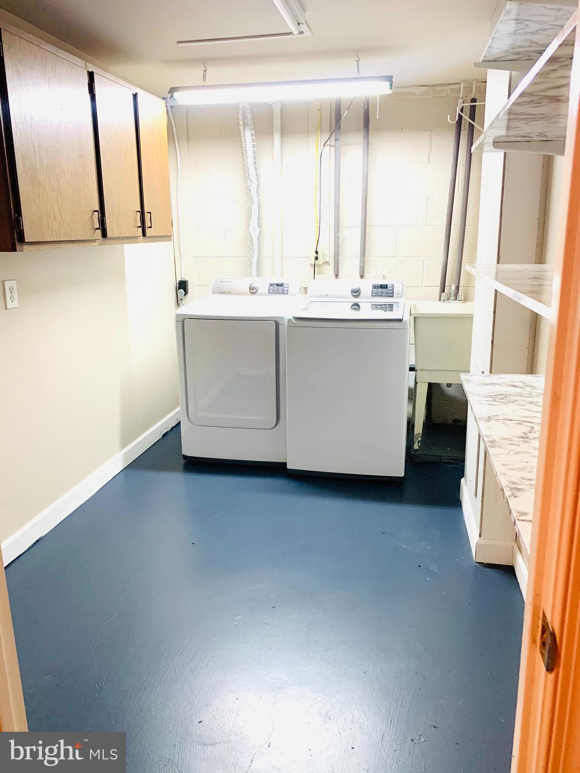 DALE CITY - Residential Lease