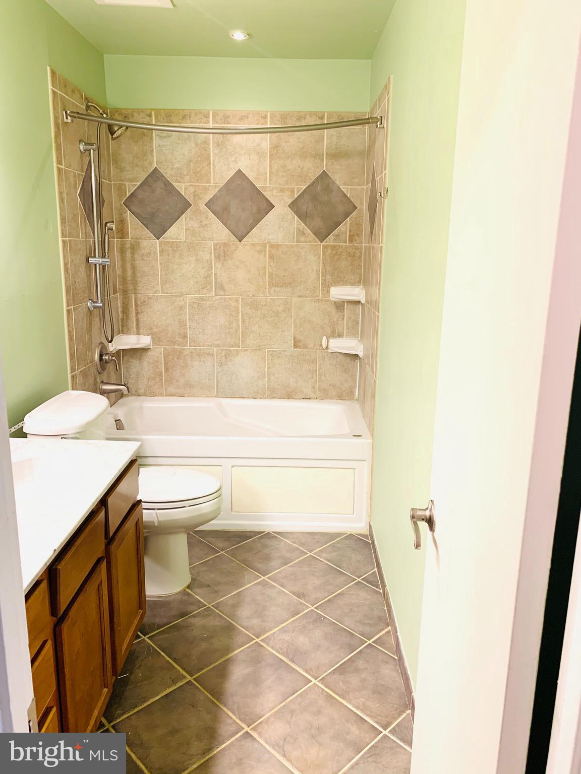 DALE CITY - Residential Lease