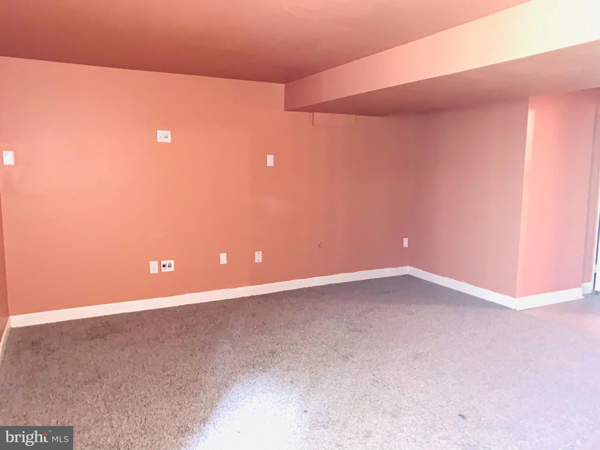 DALE CITY - Residential Lease