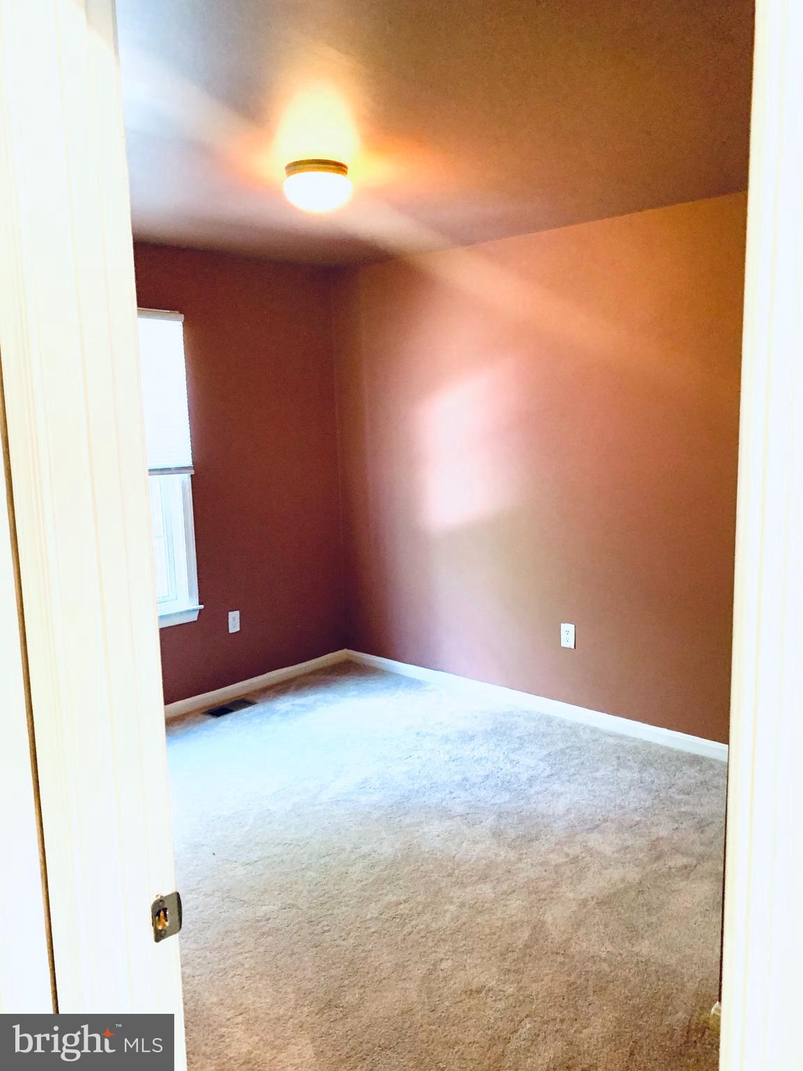 DALE CITY - Residential Lease