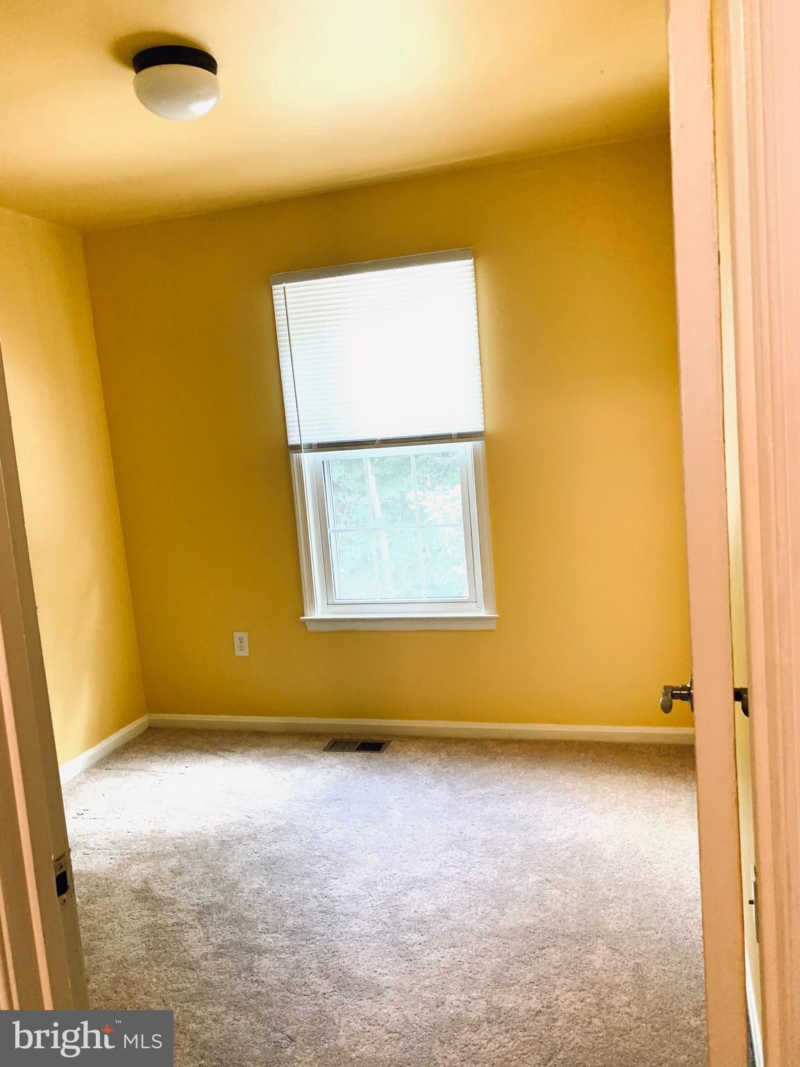 DALE CITY - Residential Lease