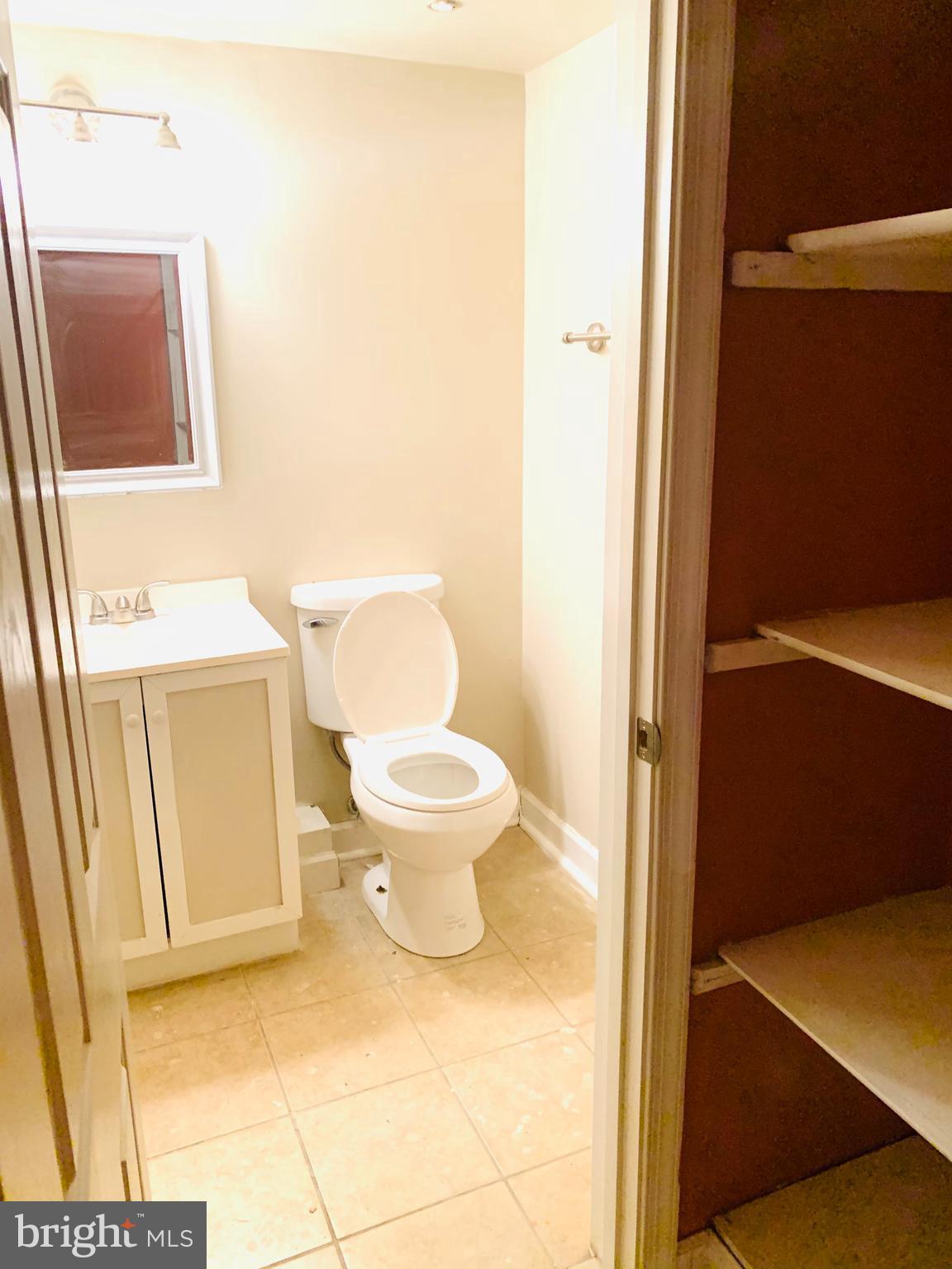 DALE CITY - Residential Lease