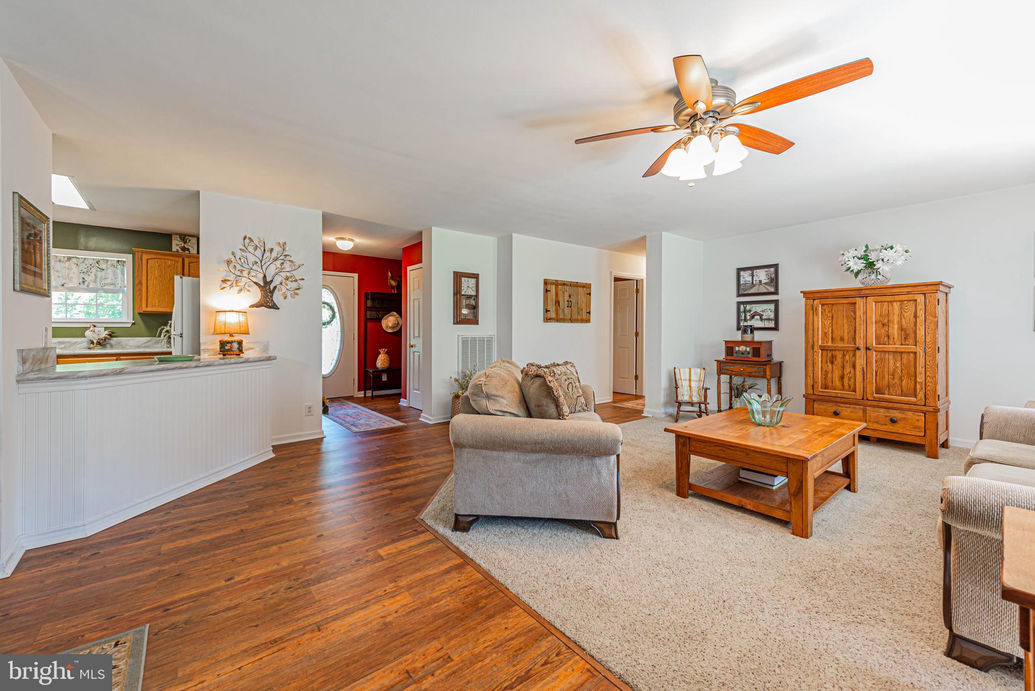 36042 COUNTRY LANE