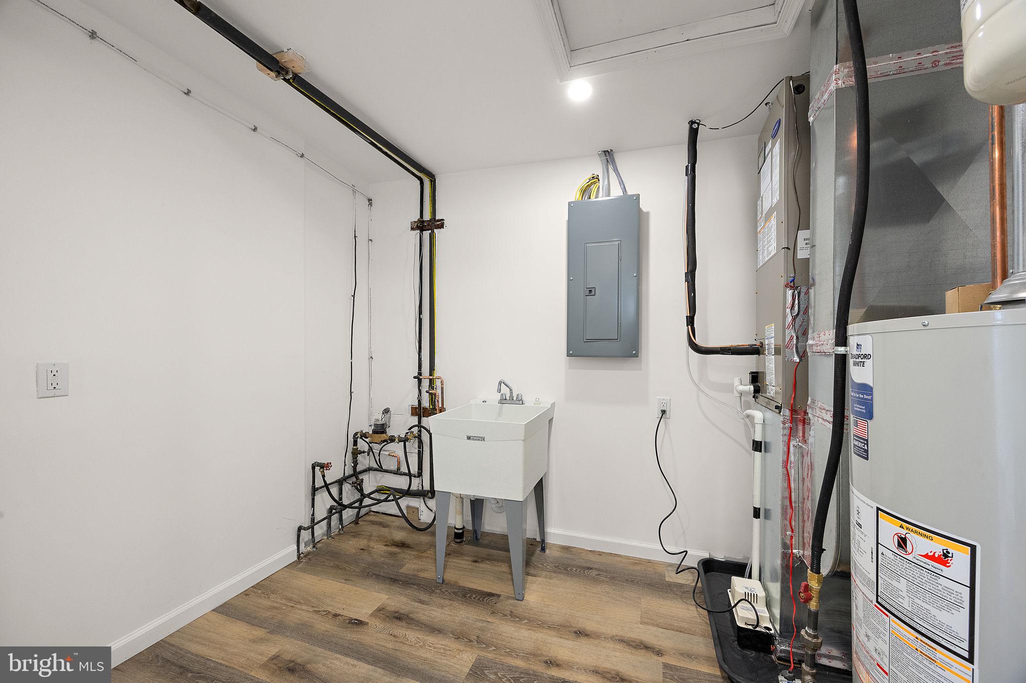 BROOKLAND TERRACE - Residential