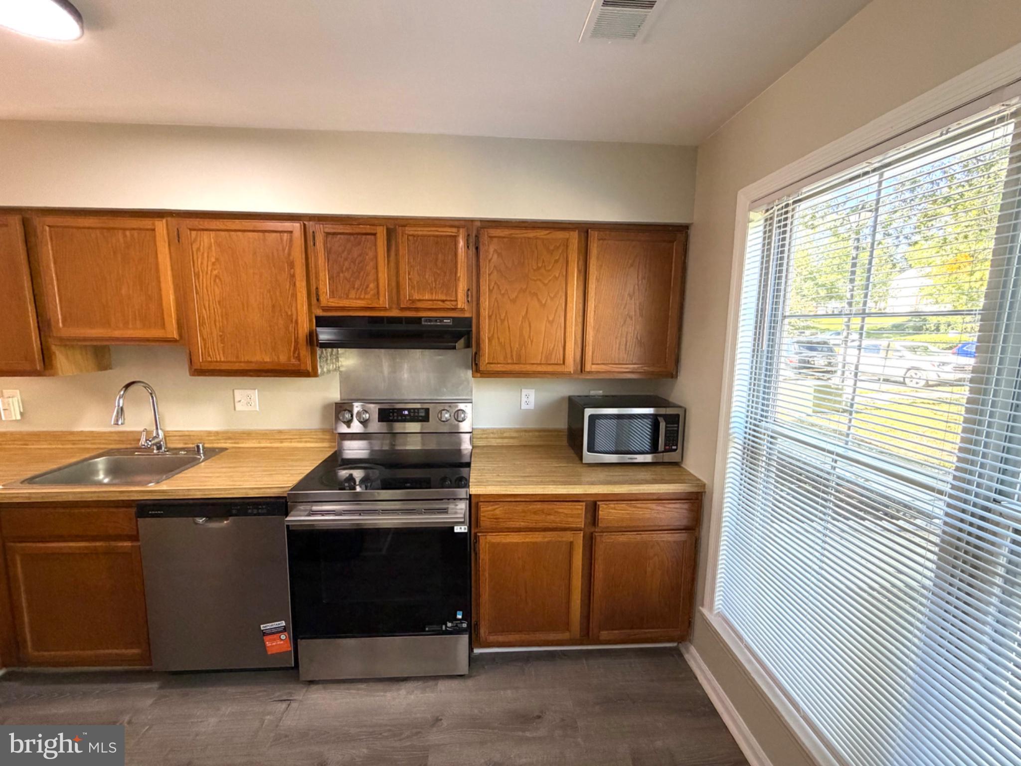 5869 ROWANBERRY DRIVE A 32