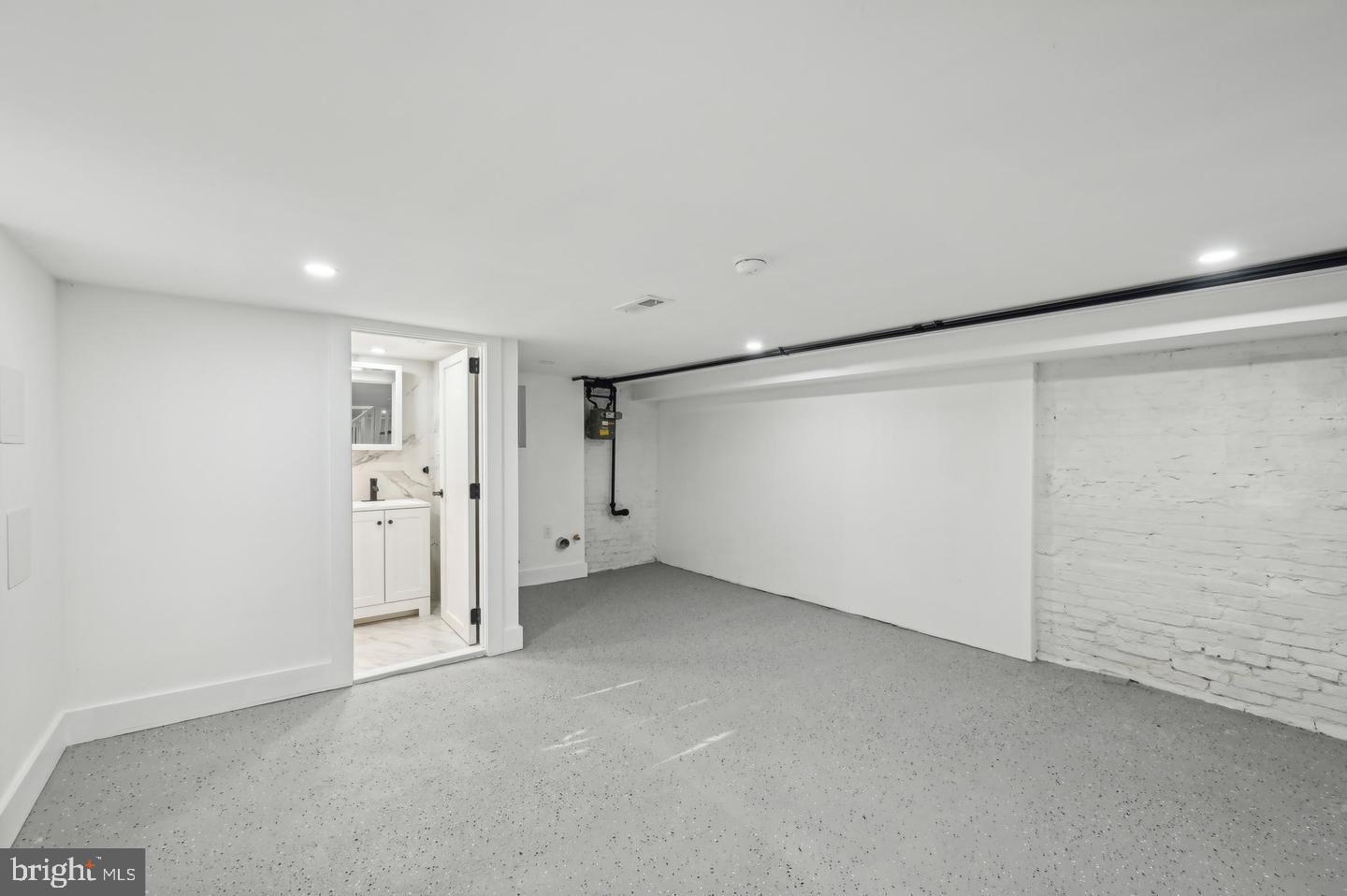 RICHNOR SPRINGS - Residential