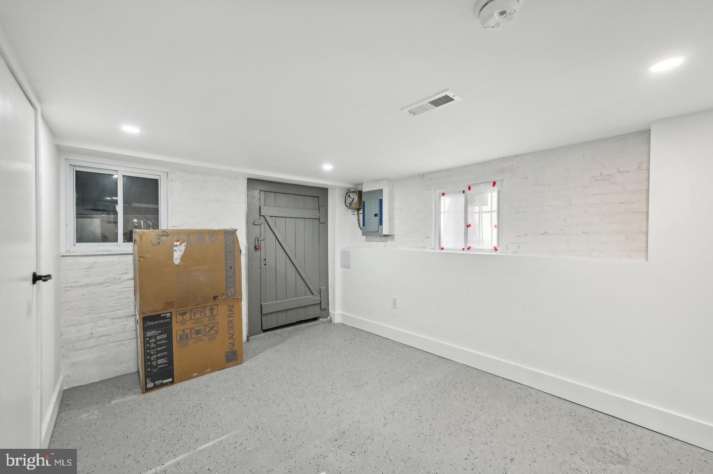 RICHNOR SPRINGS - Residential