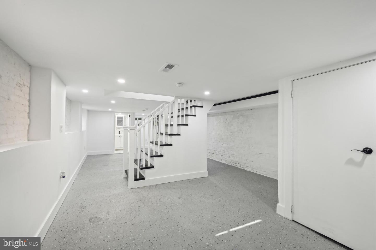 RICHNOR SPRINGS - Residential