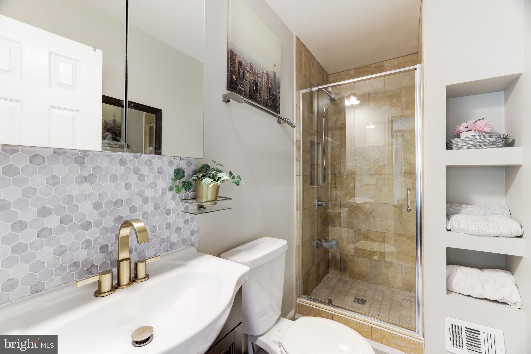 GLEN ALDEN - Residential