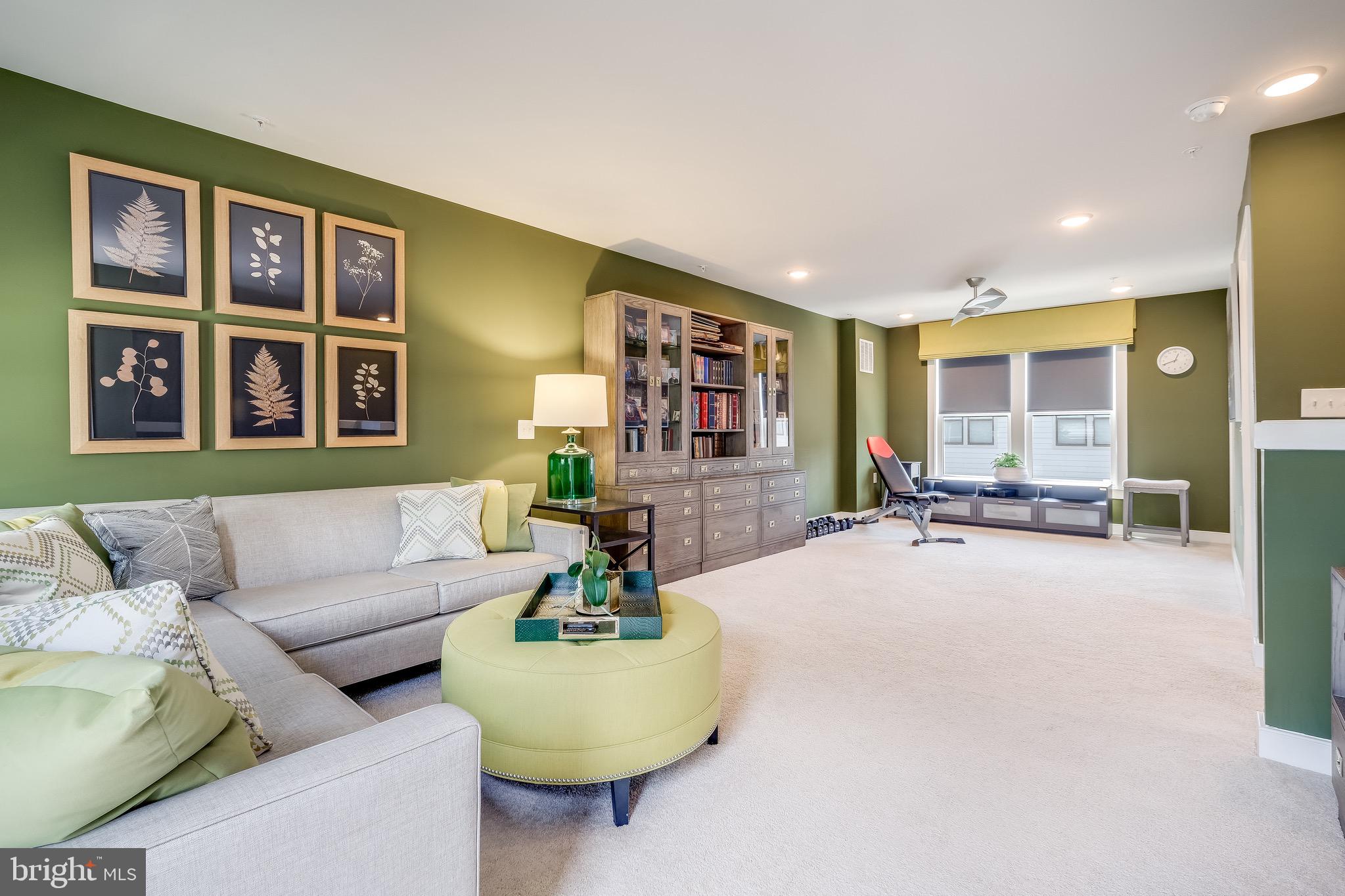 METROPARK AT ARROWBROOK - Residential