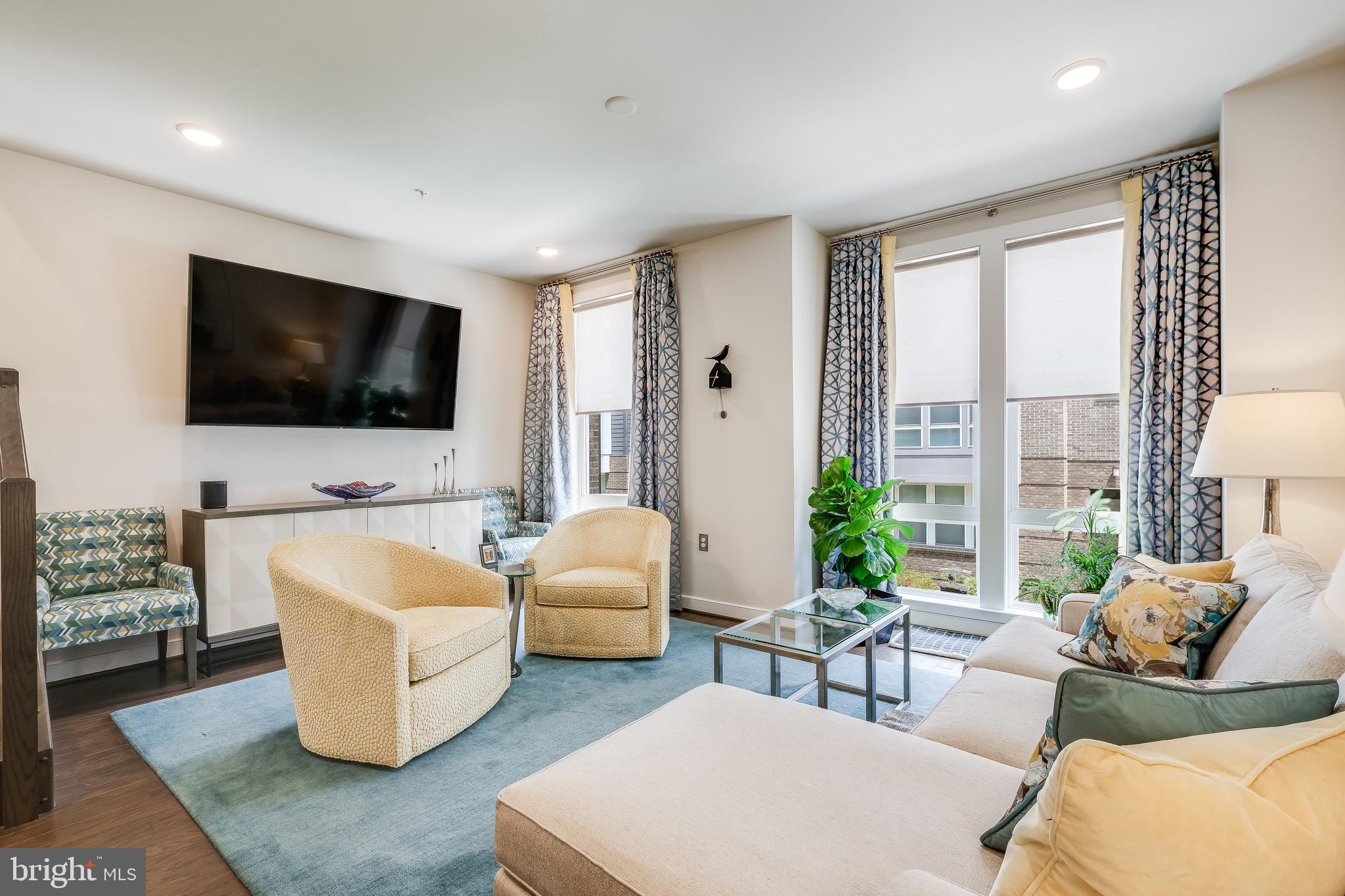 METROPARK AT ARROWBROOK - Residential