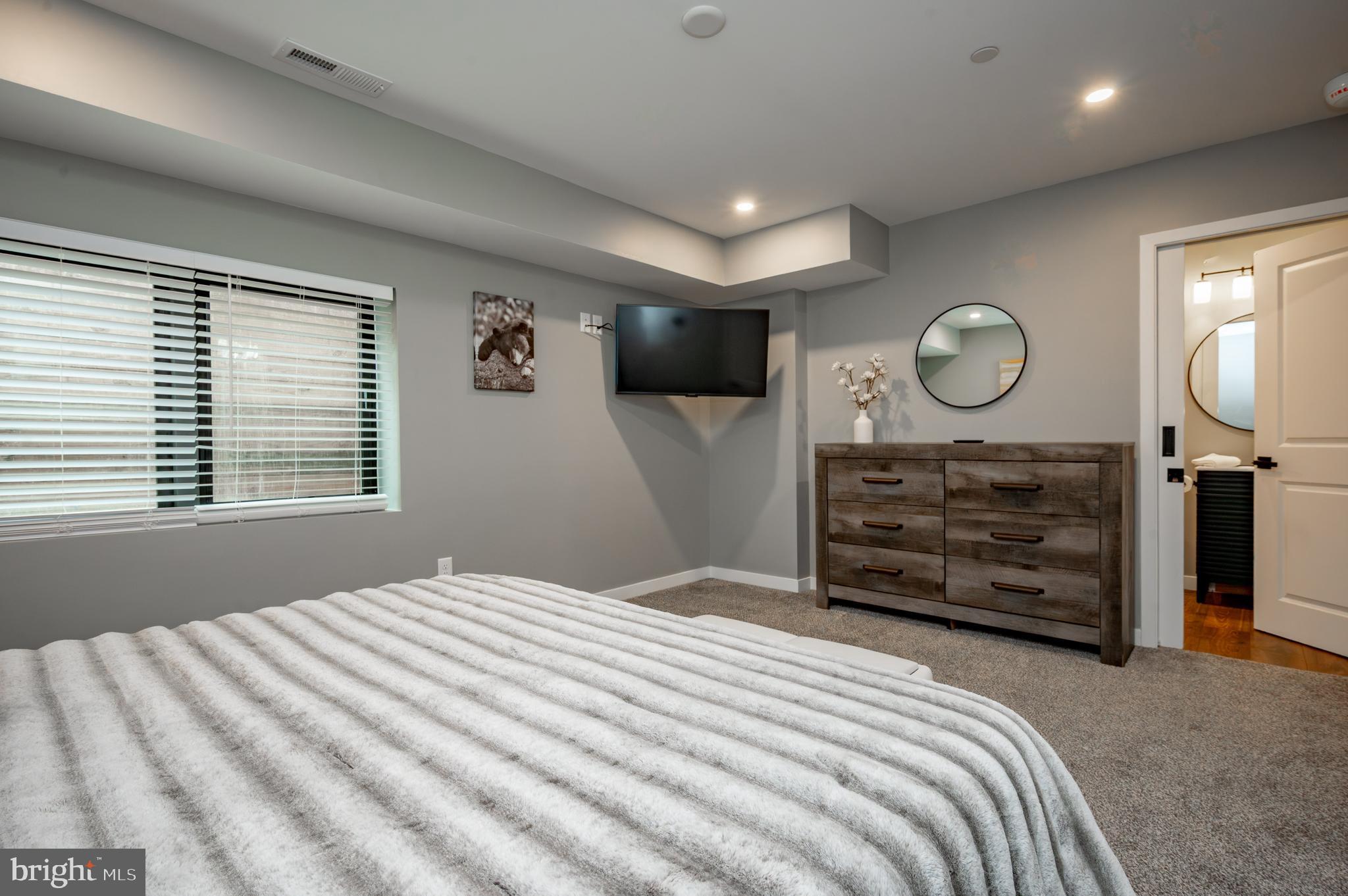 SANDY SHORES ESTATES - Residential