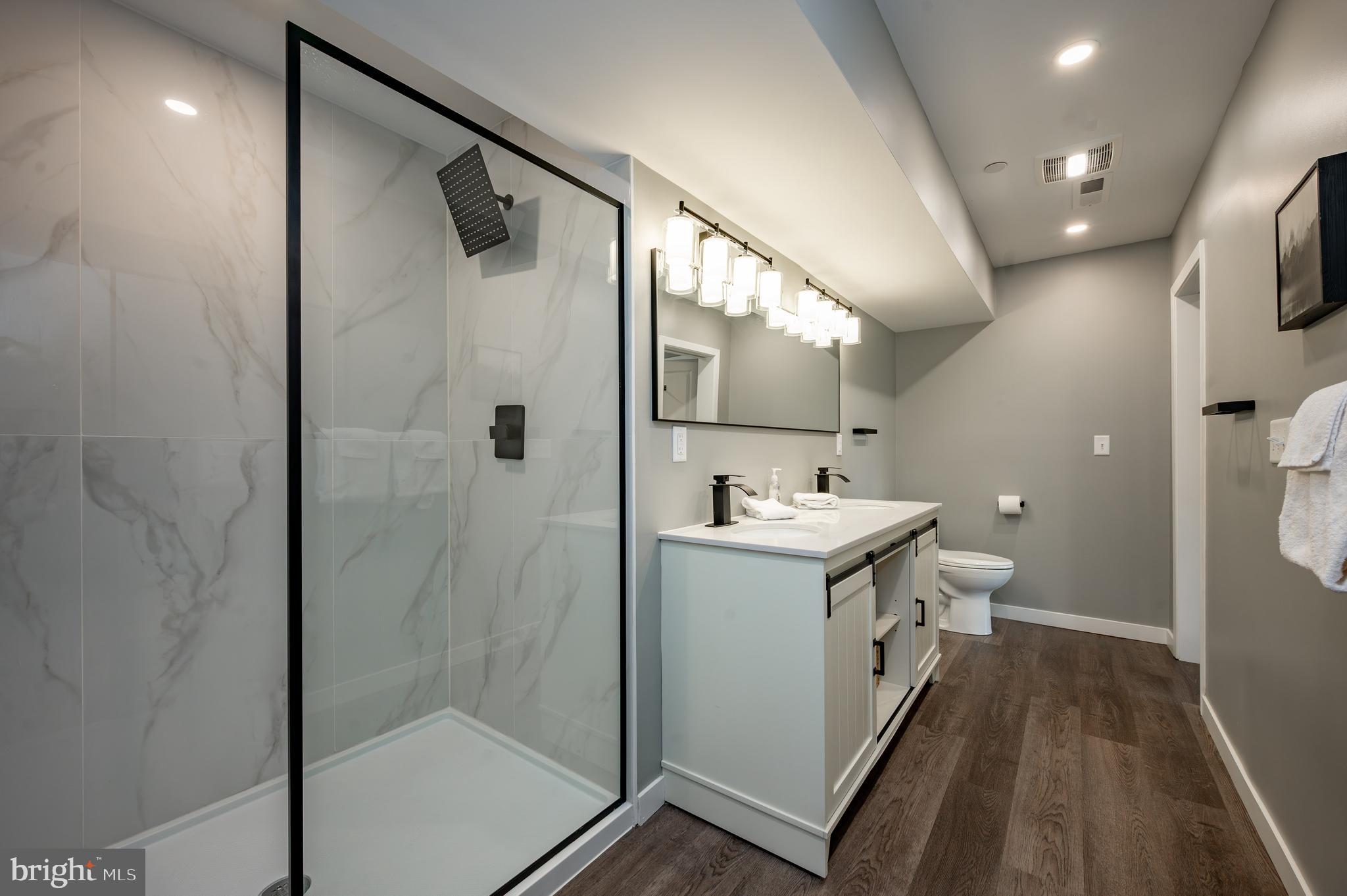 SANDY SHORES ESTATES - Residential