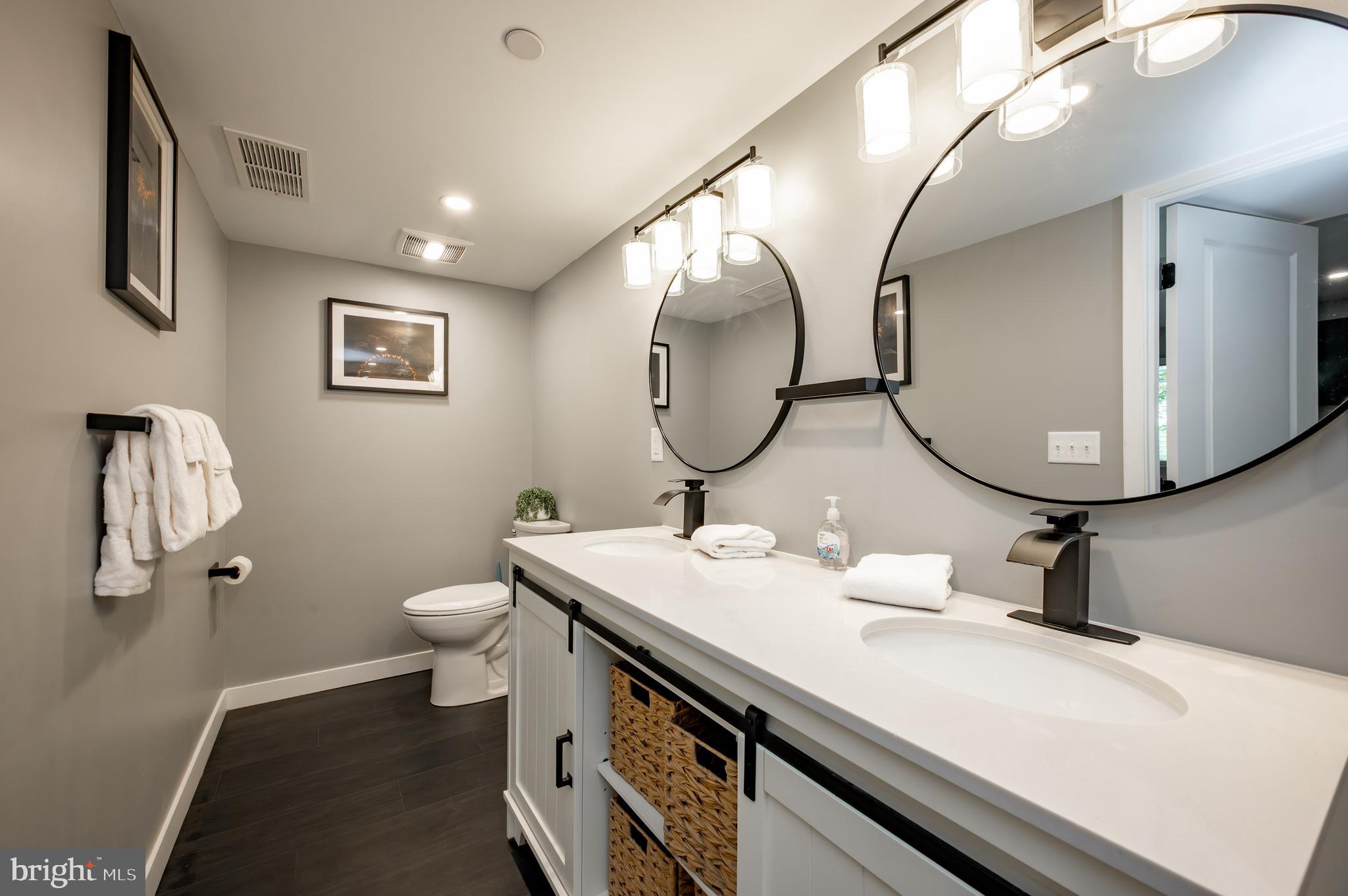 SANDY SHORES ESTATES - Residential